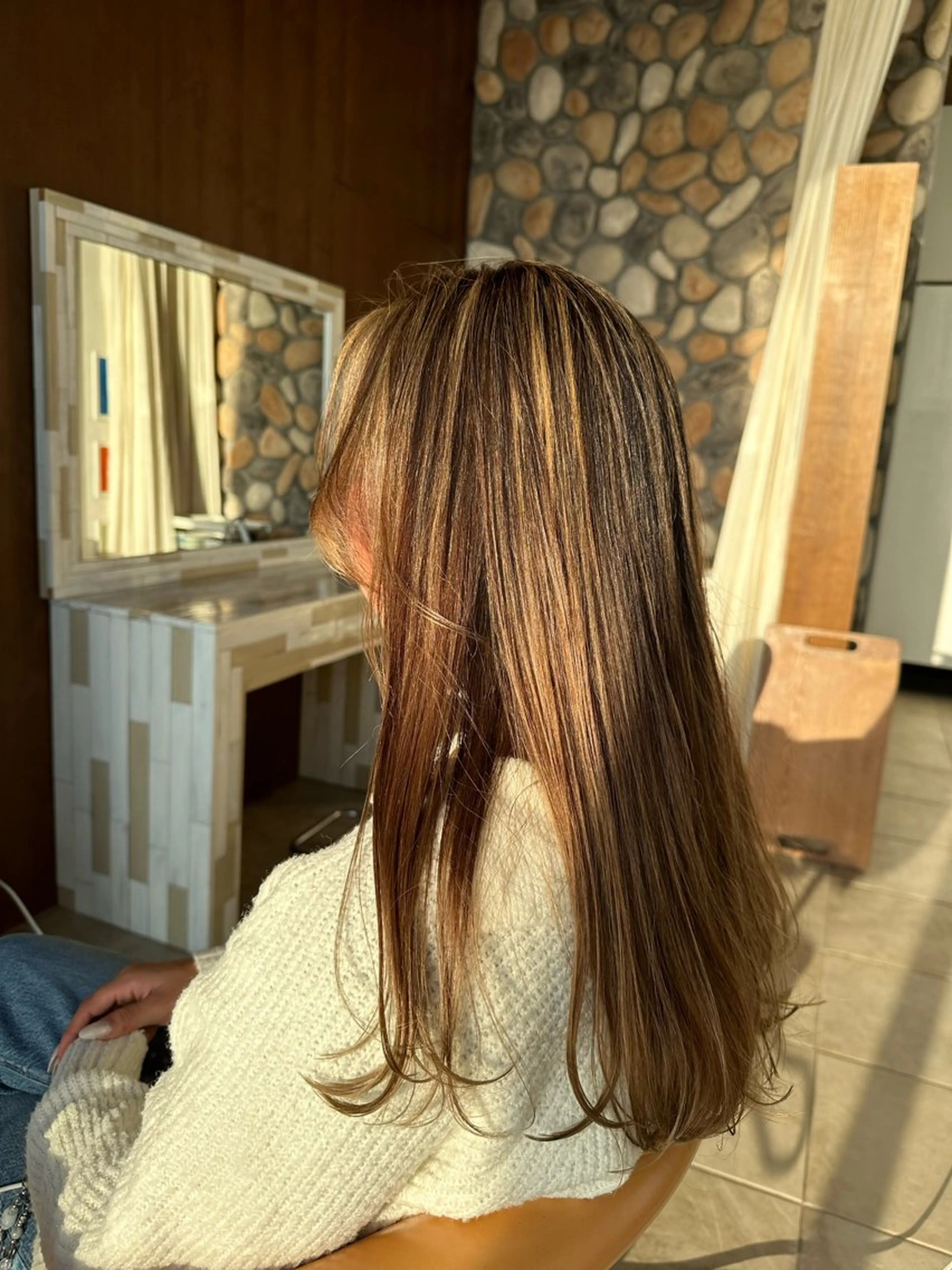 カラー Beautrium 七里ヶ浜　浪崎太陽のヘアスタイル