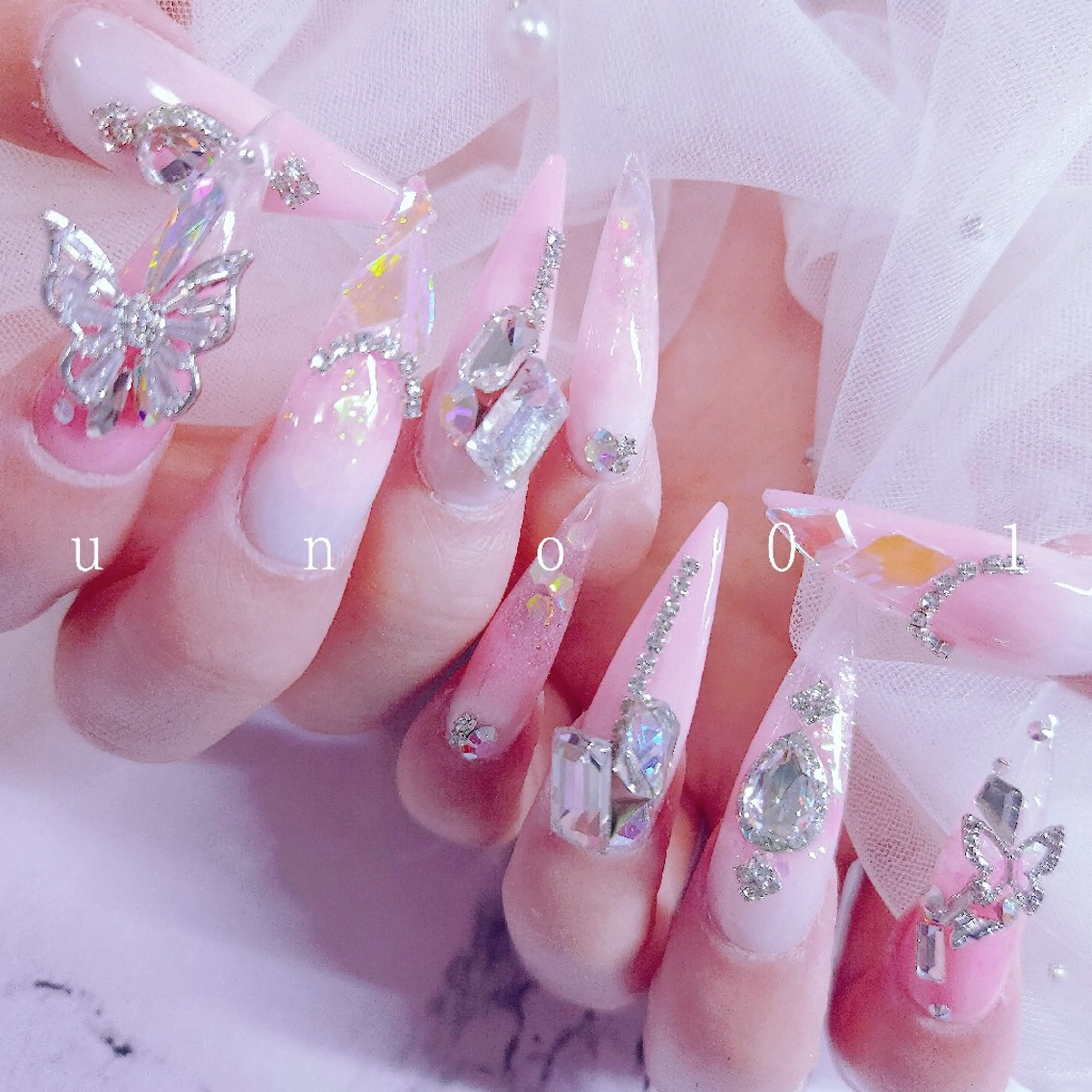 ネイル 梅田🦄中崎町🩵 u n o 0 1のネイルデザイン