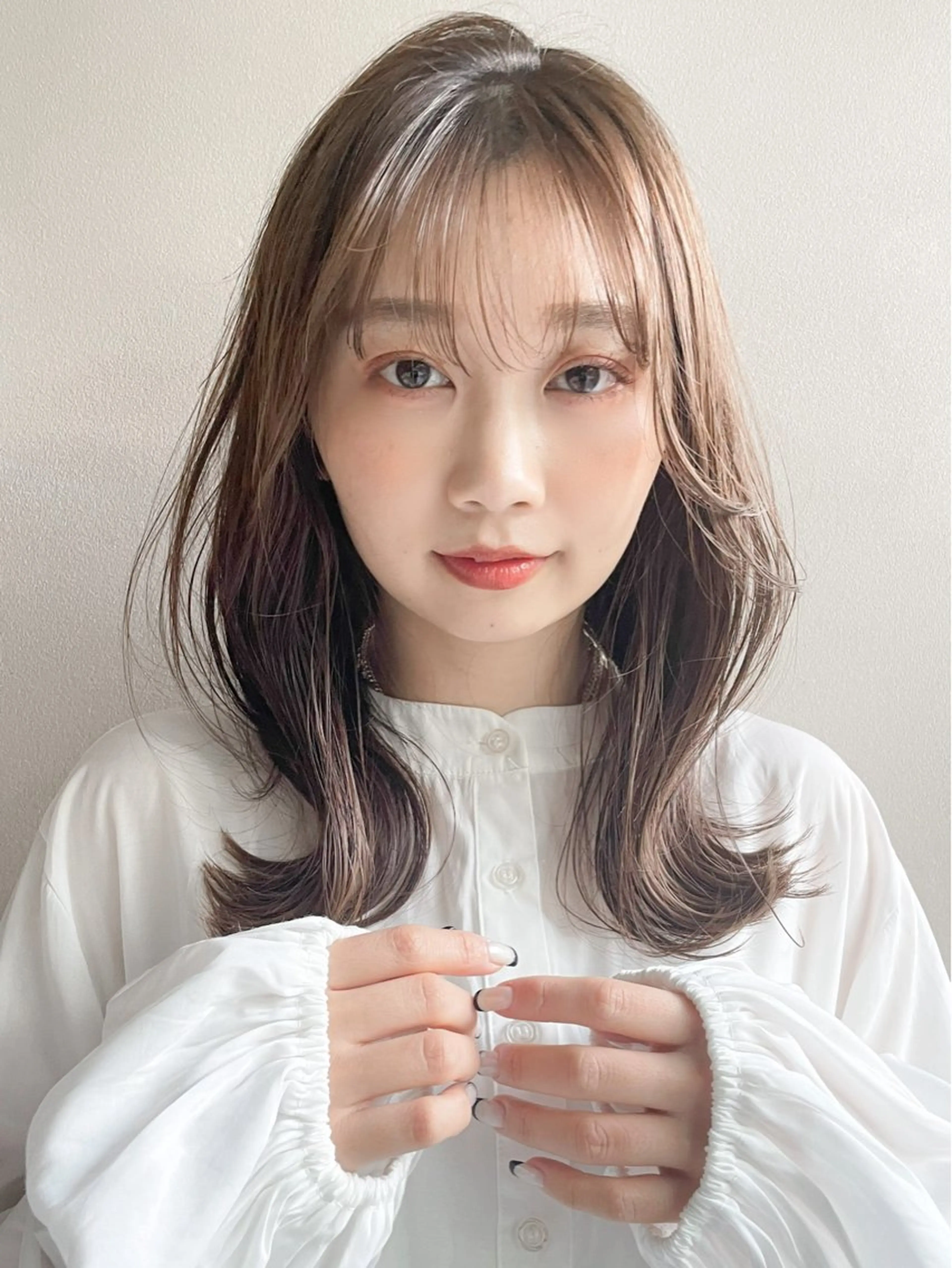 セミロング カラー 【lyann表参道】 大内優衣のヘアスタイル