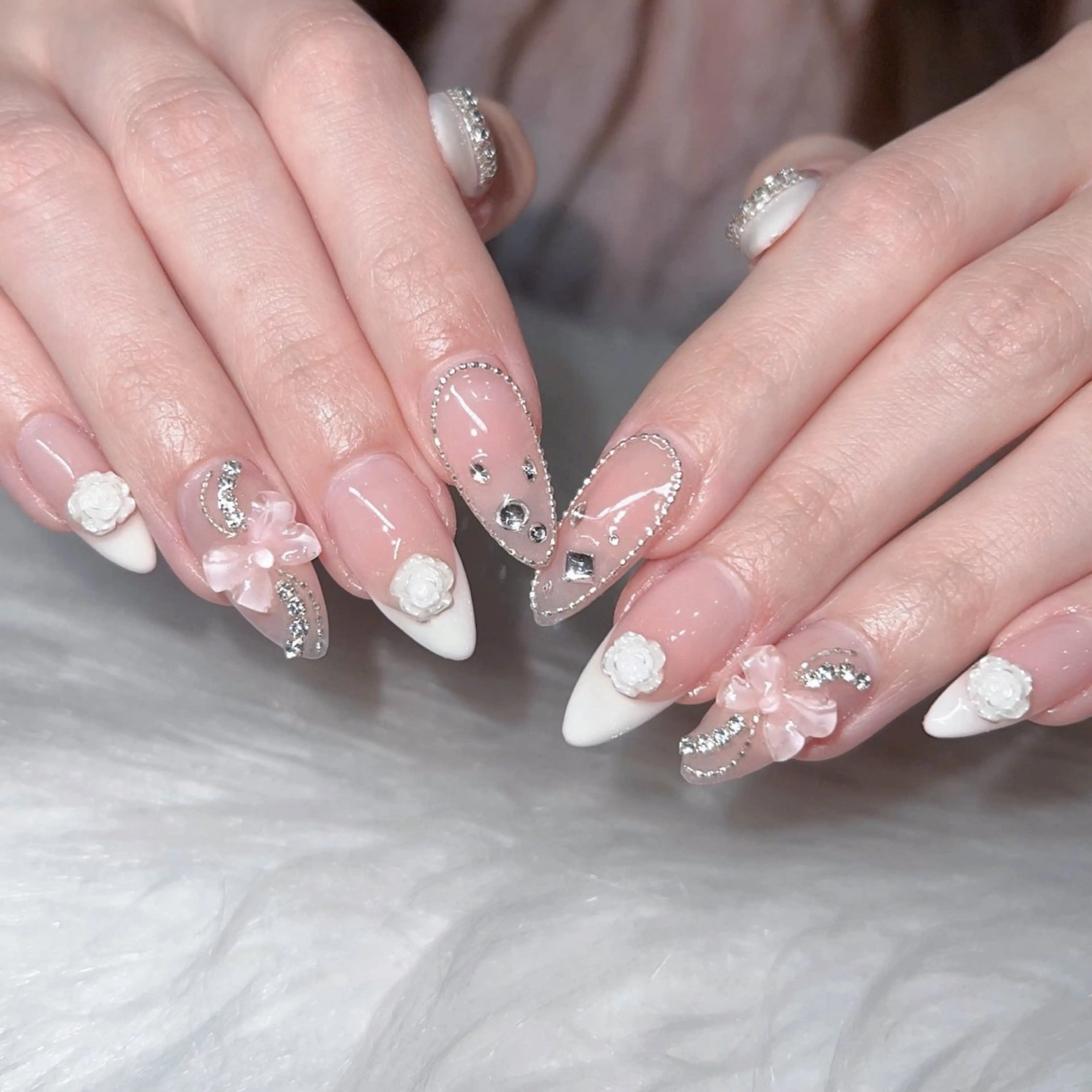 ネイル オーロラネイル グラデーション ハート ホログラムネイル キラキラネイル HA NIのネイルデザイン