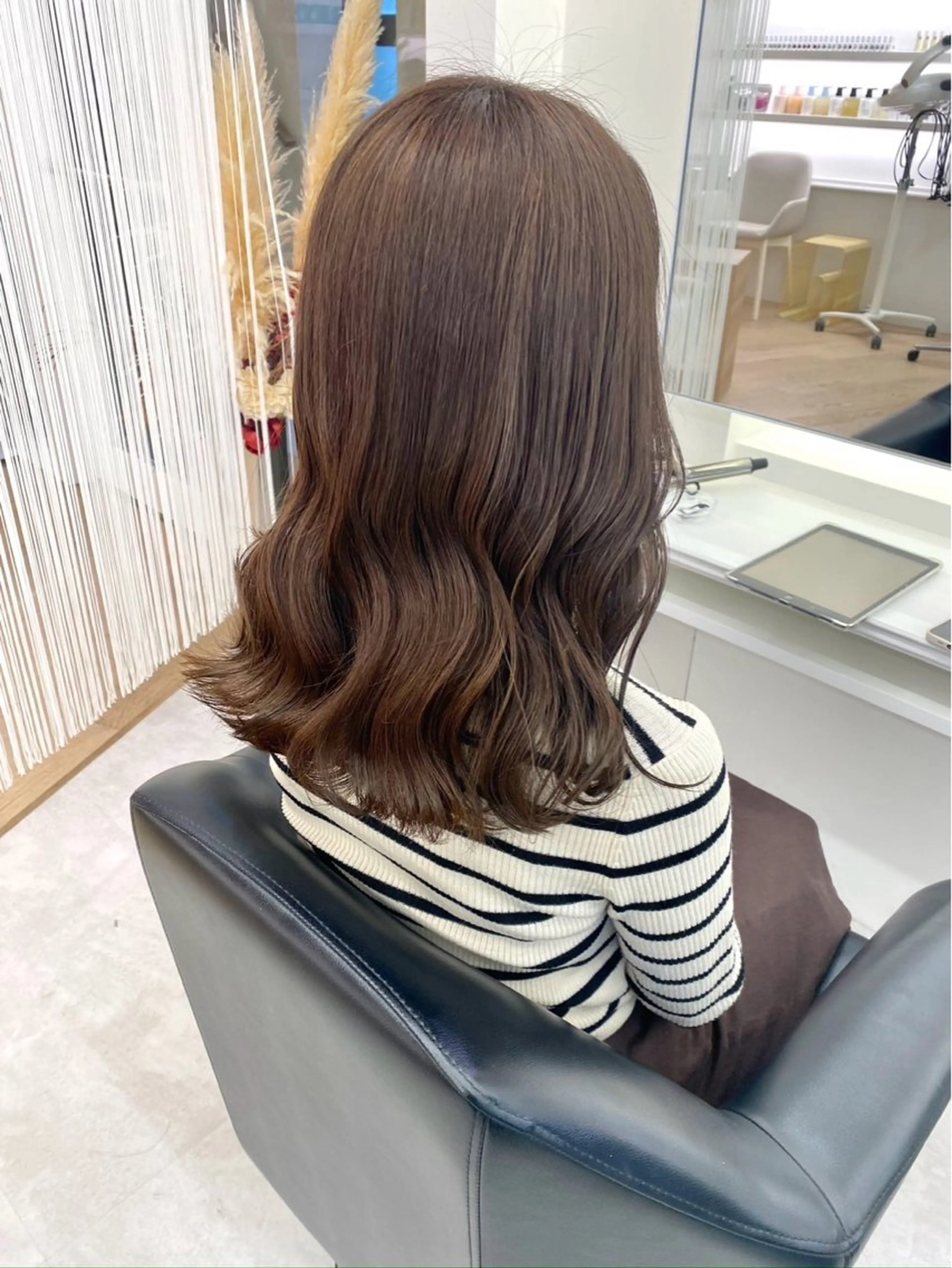 セミロング カラー ParveMix 岡本えりかのヘアスタイル