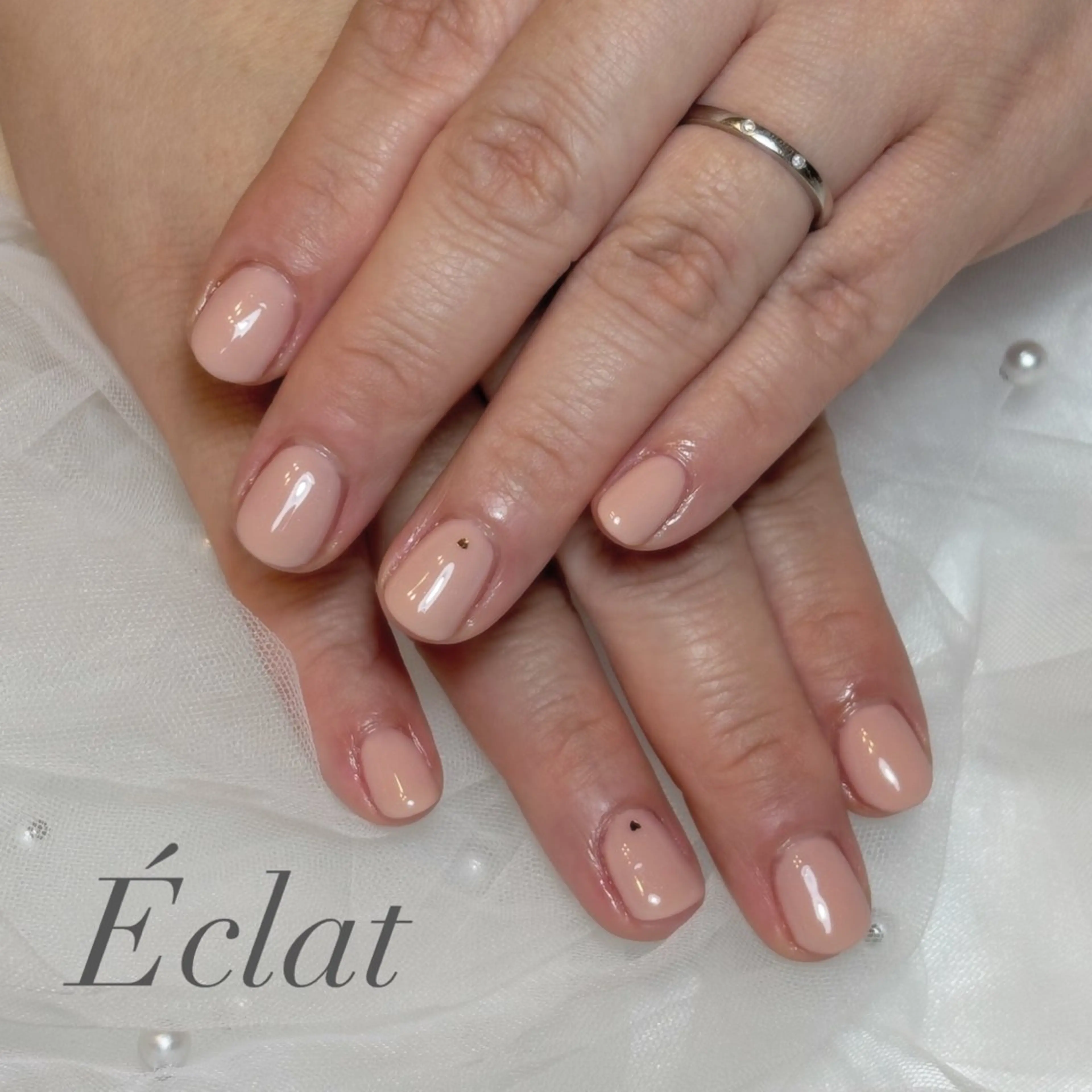 ネイル ハート ワンカラーネイル ハンドネイル nail salon Éclatのネイルデザイン