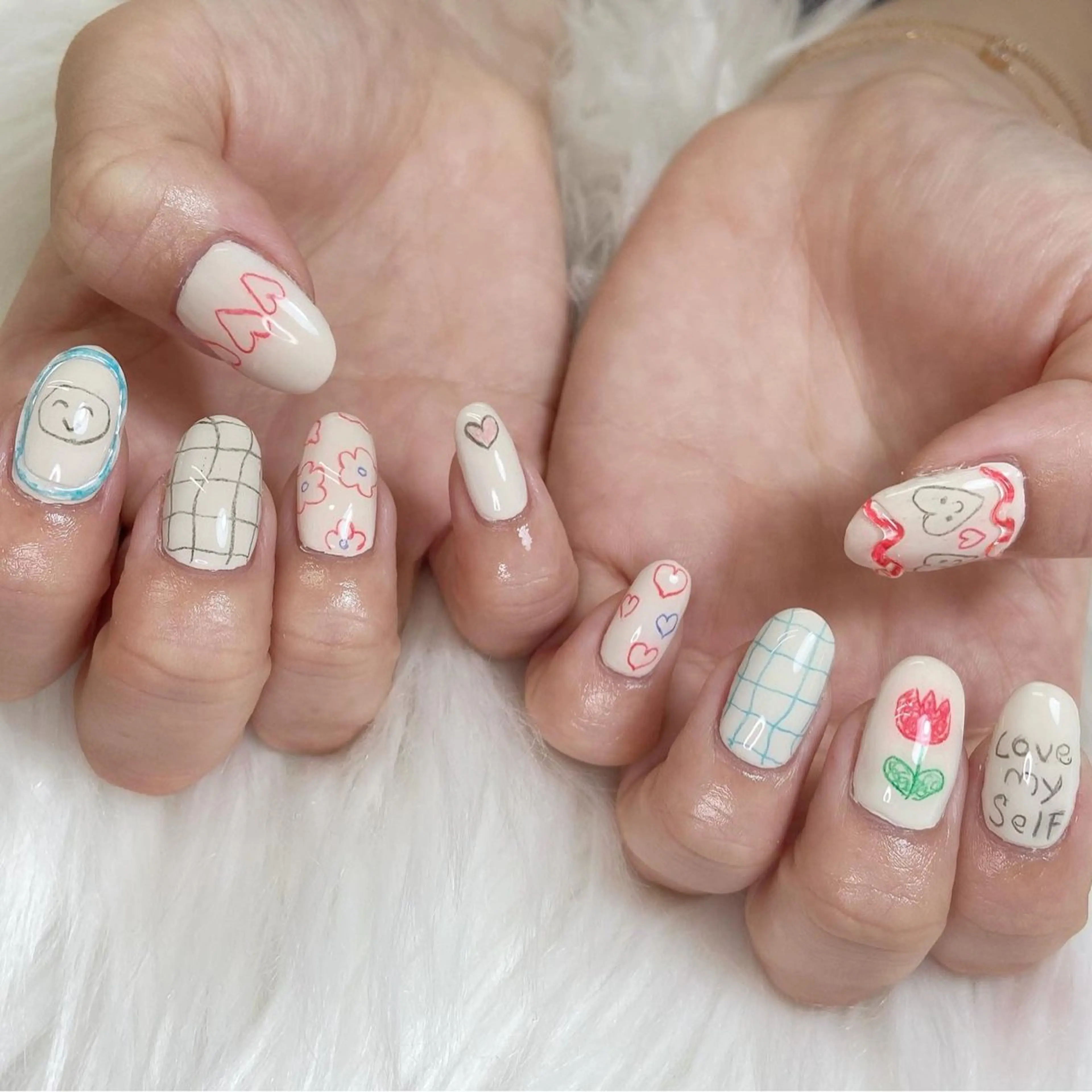 ネイル アートネイル ガーリー キラキラネイル 韓国ネイル マグネットネイル ハンドネイル Kanako 💫のネイルデザイン