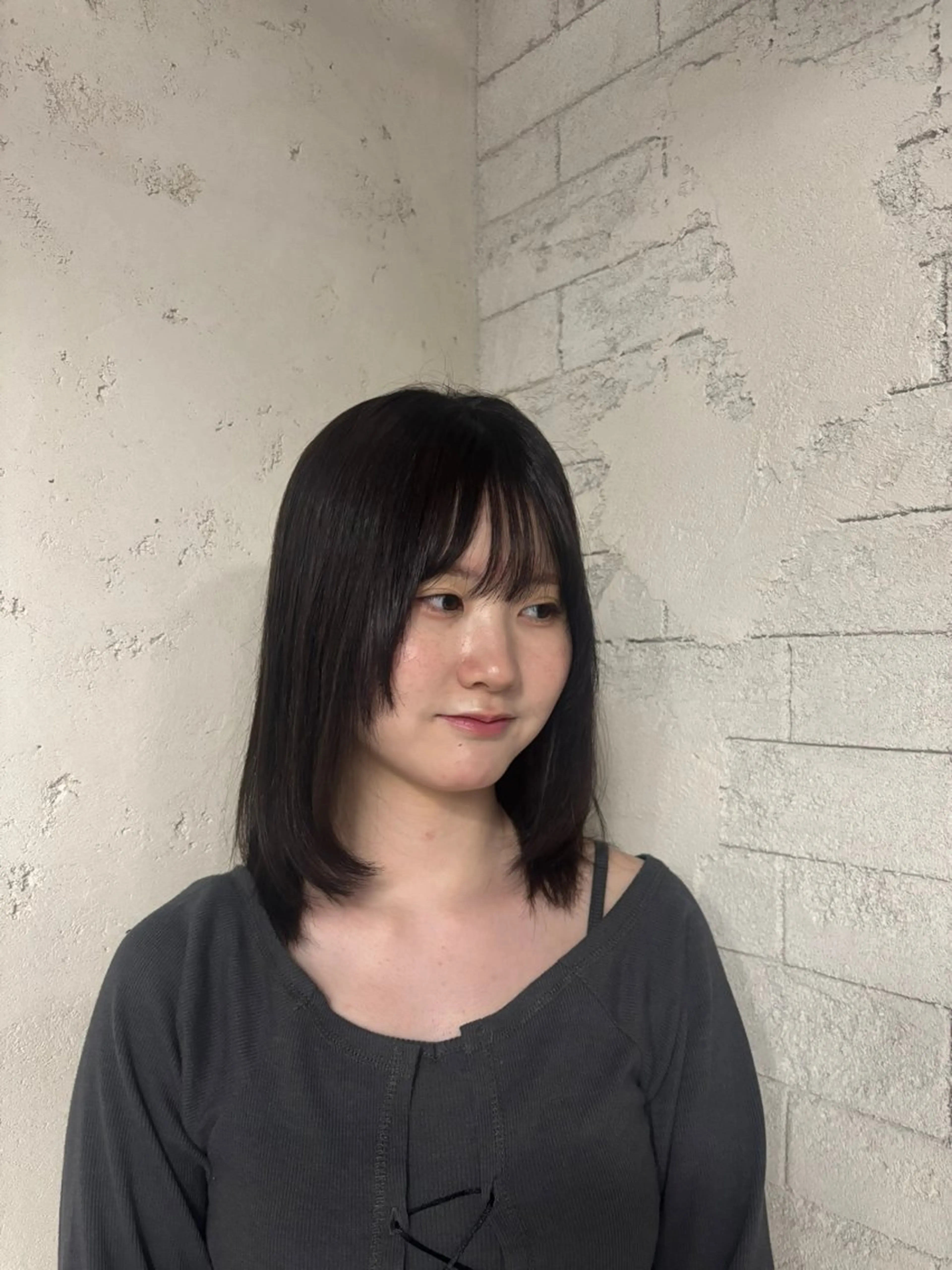 セミロング レイヤーカット カットモデル募 集🩵AYAKA🩵のヘアスタイル