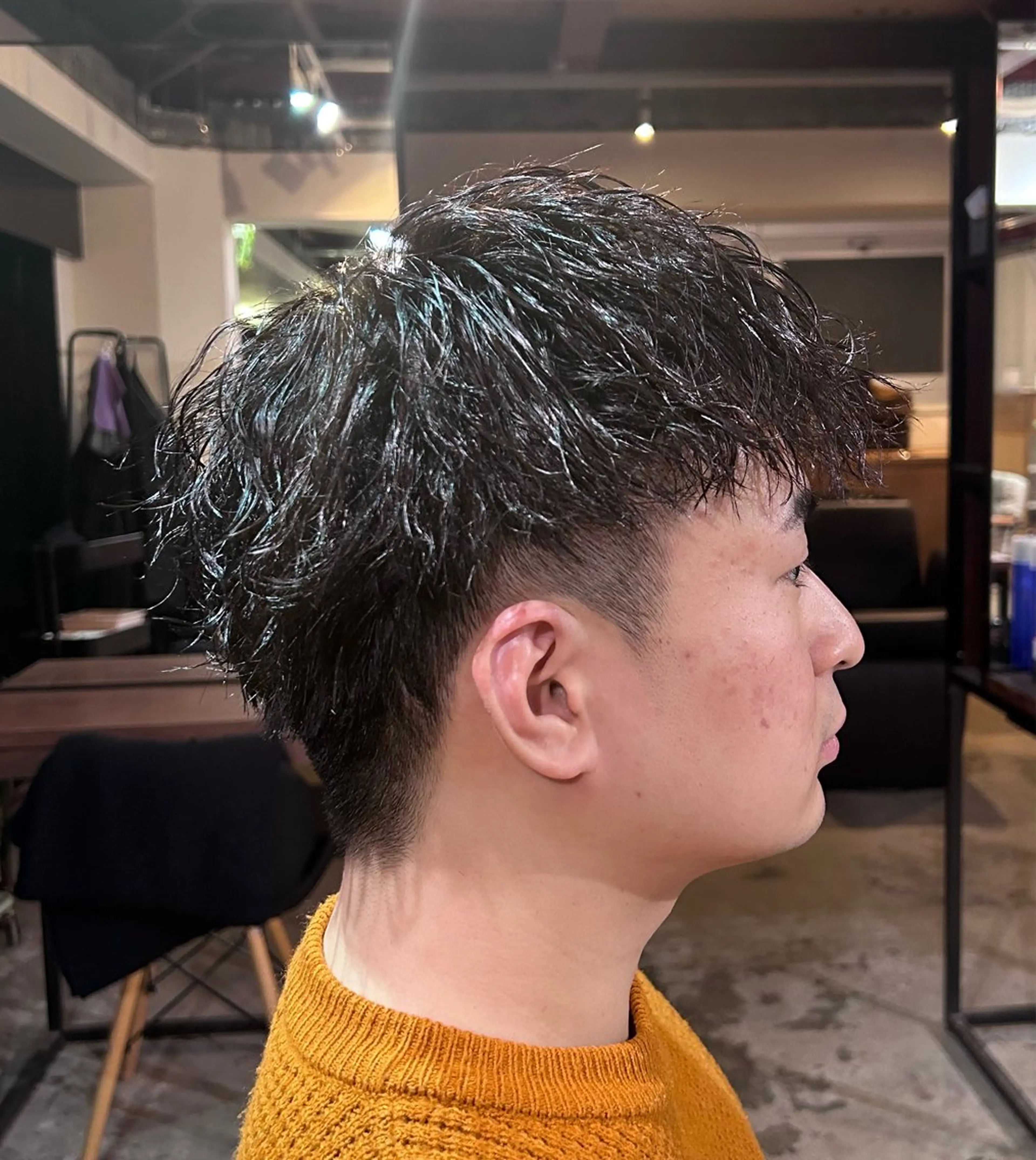 ショート パーマ メンズ カット パーマ トリートメント ダブルカラー/ 艶髪/SHISEIのヘアスタイル