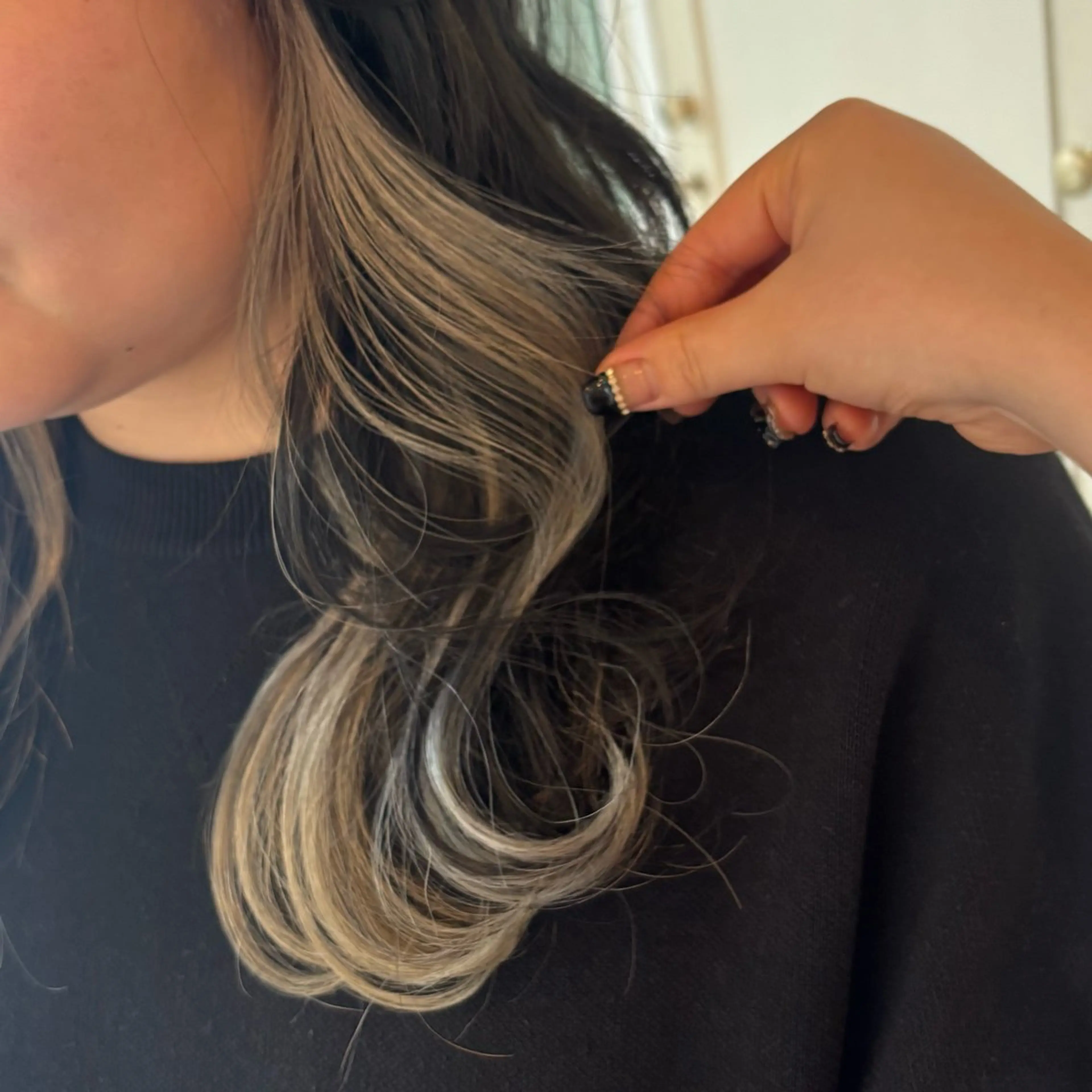カラー 村瀬 美来のヘアスタイル
