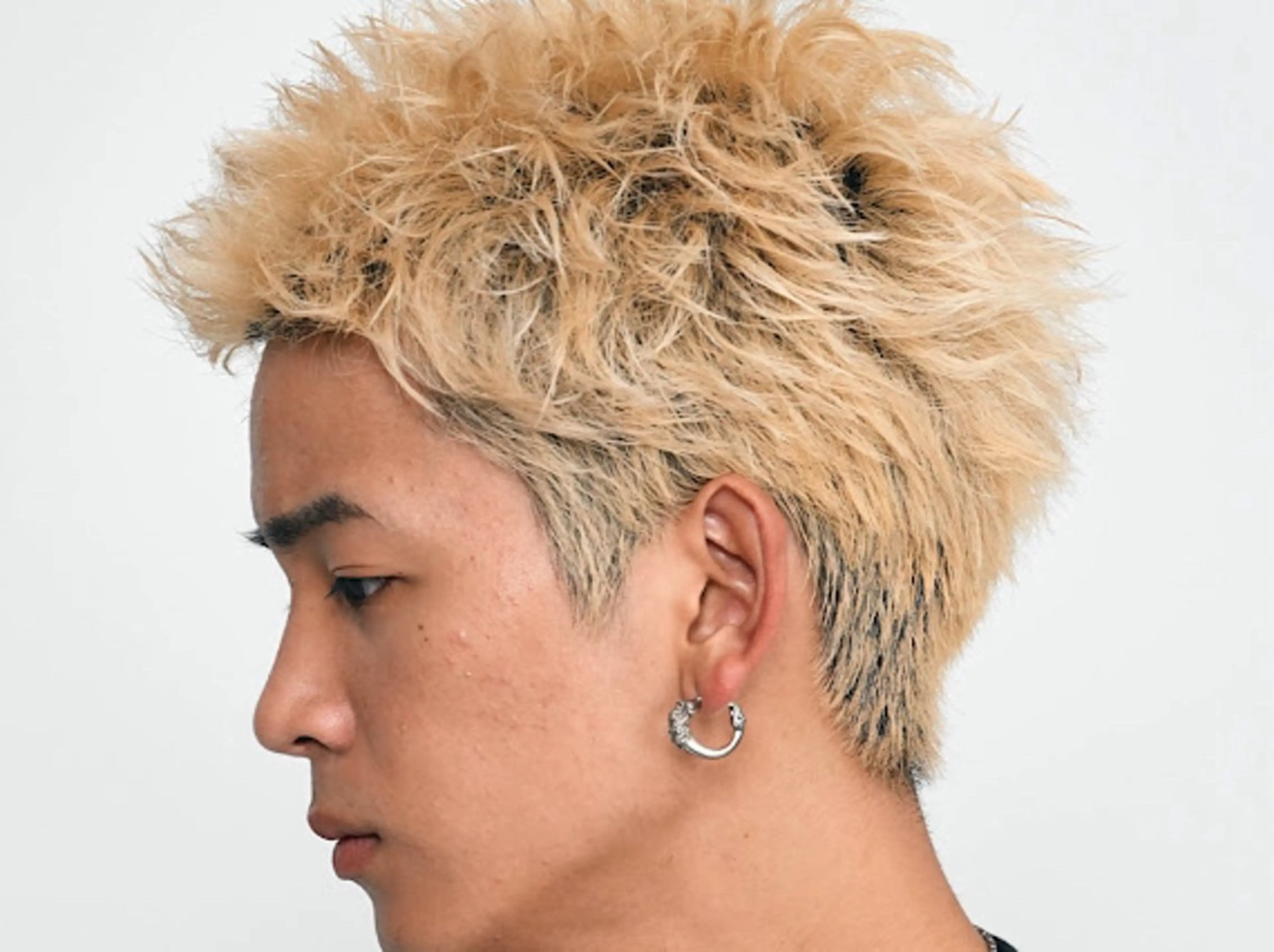 カラー メンズ レディース／メンズ パーマ特化／内山遥斗のヘアスタイル