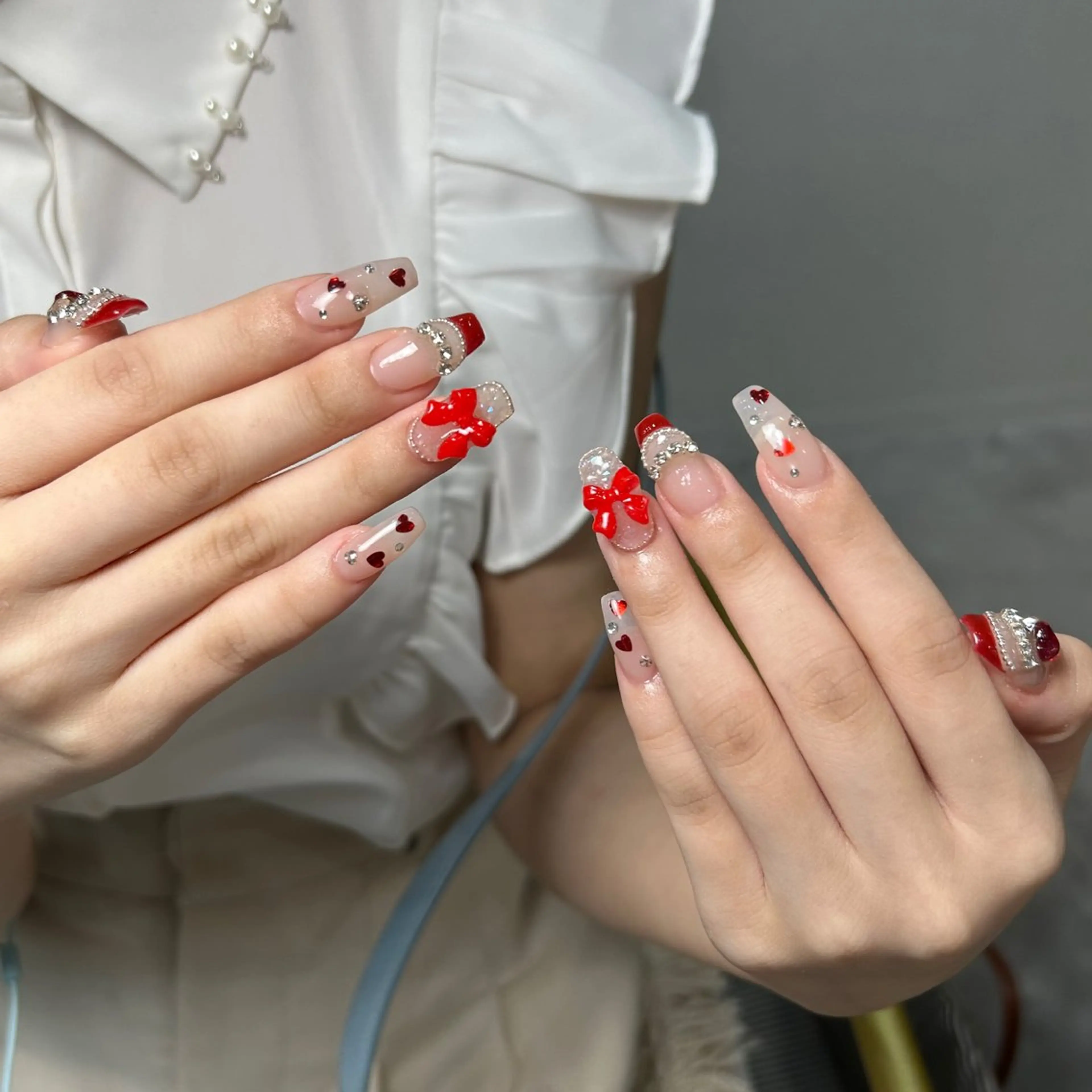 ネイル アートネイル フラワーネイル フットネイル ジェルネイル ガーリー ハンドネイル ハンドケア 🫧M. nailsのネイルデザイン