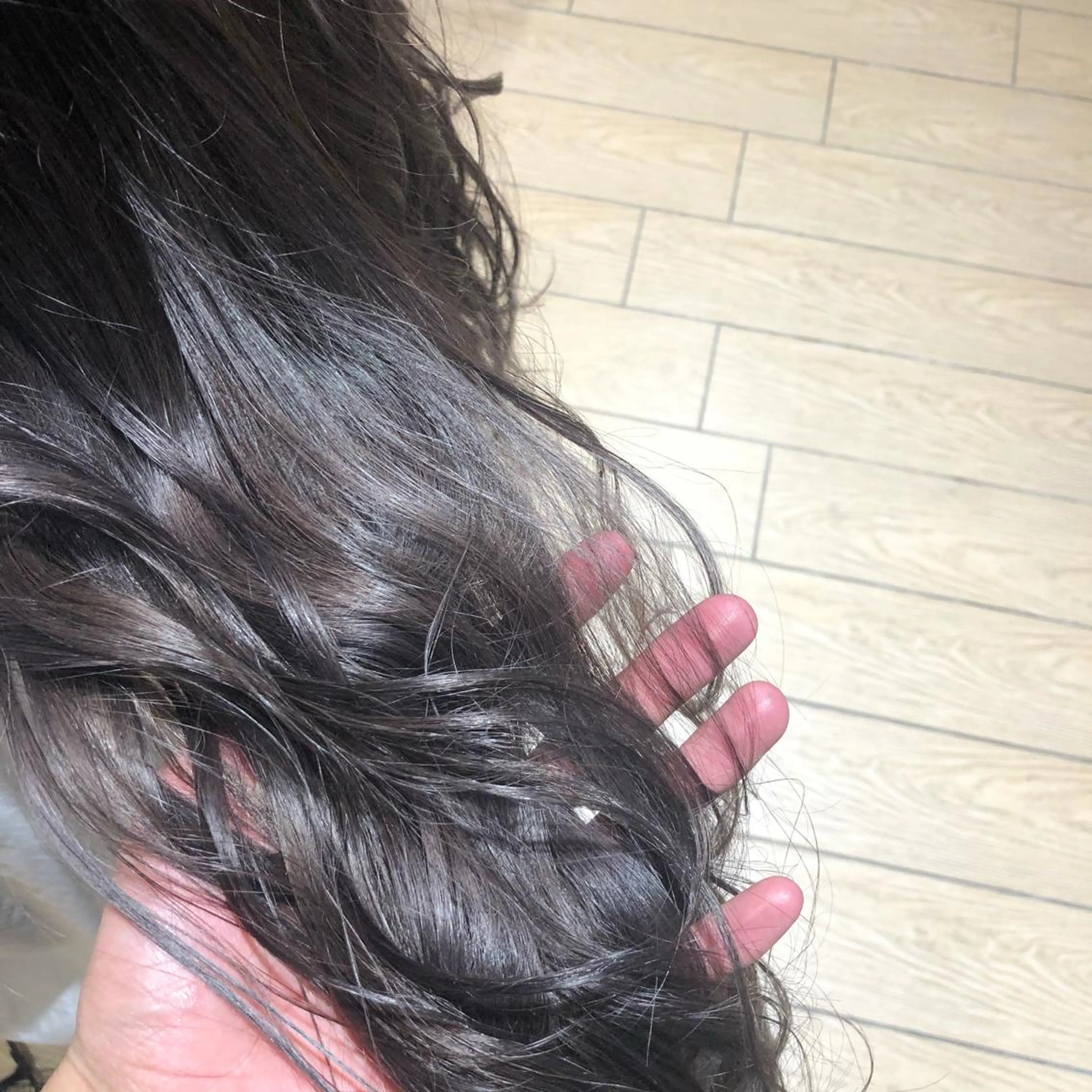 ミディアム カラー グレージュ レイヤーカット/ボブ /縮毛矯正✨大輝のヘアスタイル