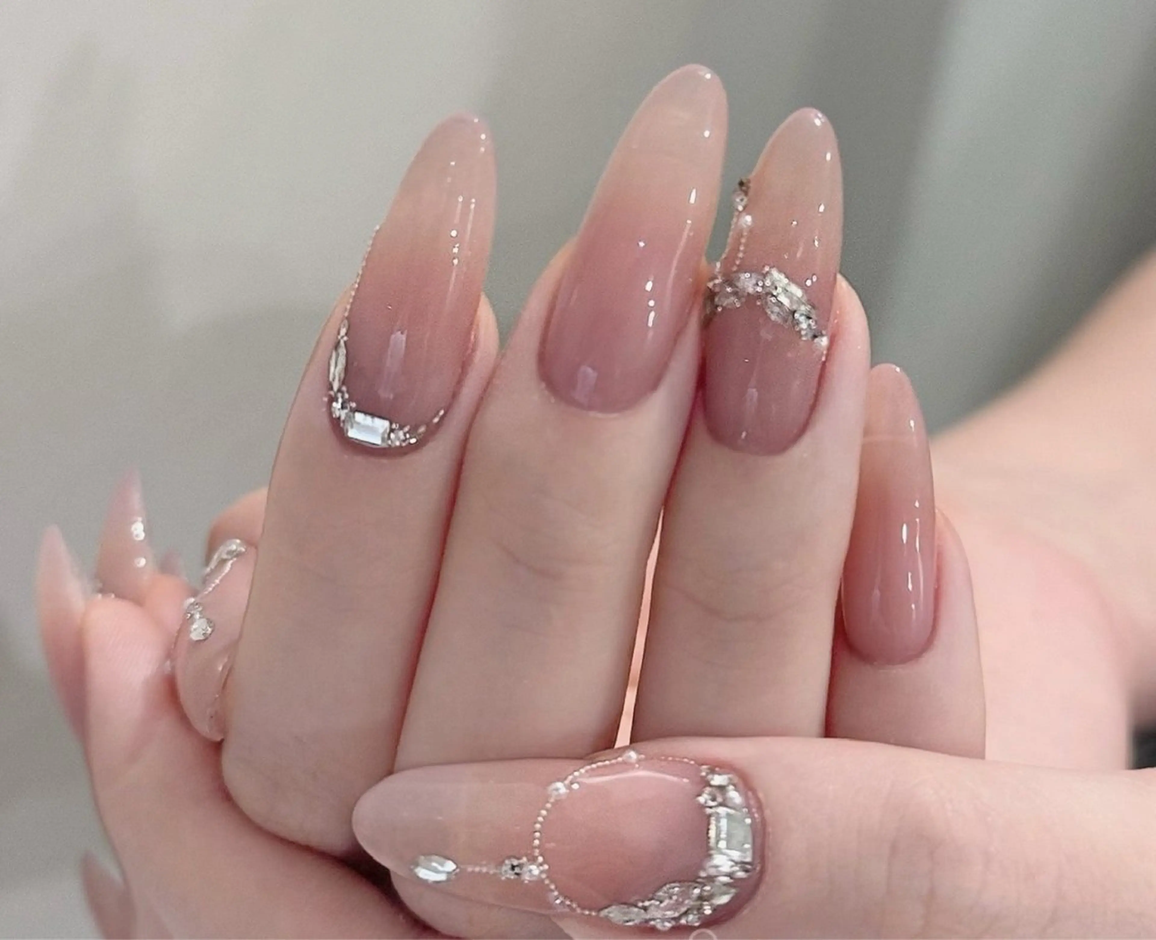 ネイル チークネイル 長さ出し フレンチネイル ガーリー 韓国ネイル sun nail池袋 モデル募集のネイルデザイン