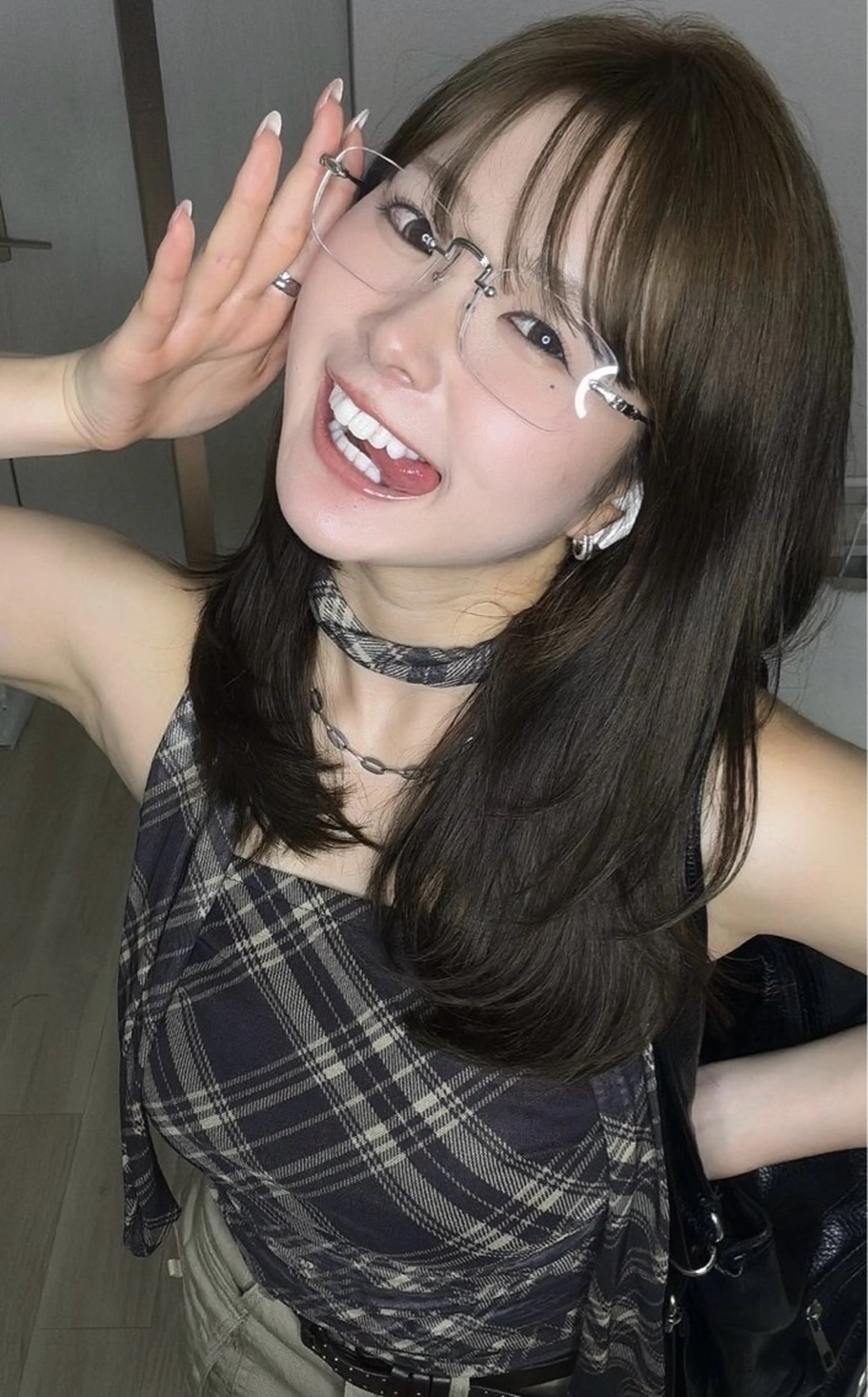 カット＋カラー＋トリートメント✨似合わせカット✔️ 透明感カラーで垢抜けヘアに✔️ トリートメントで艶のある仕上がりの写真