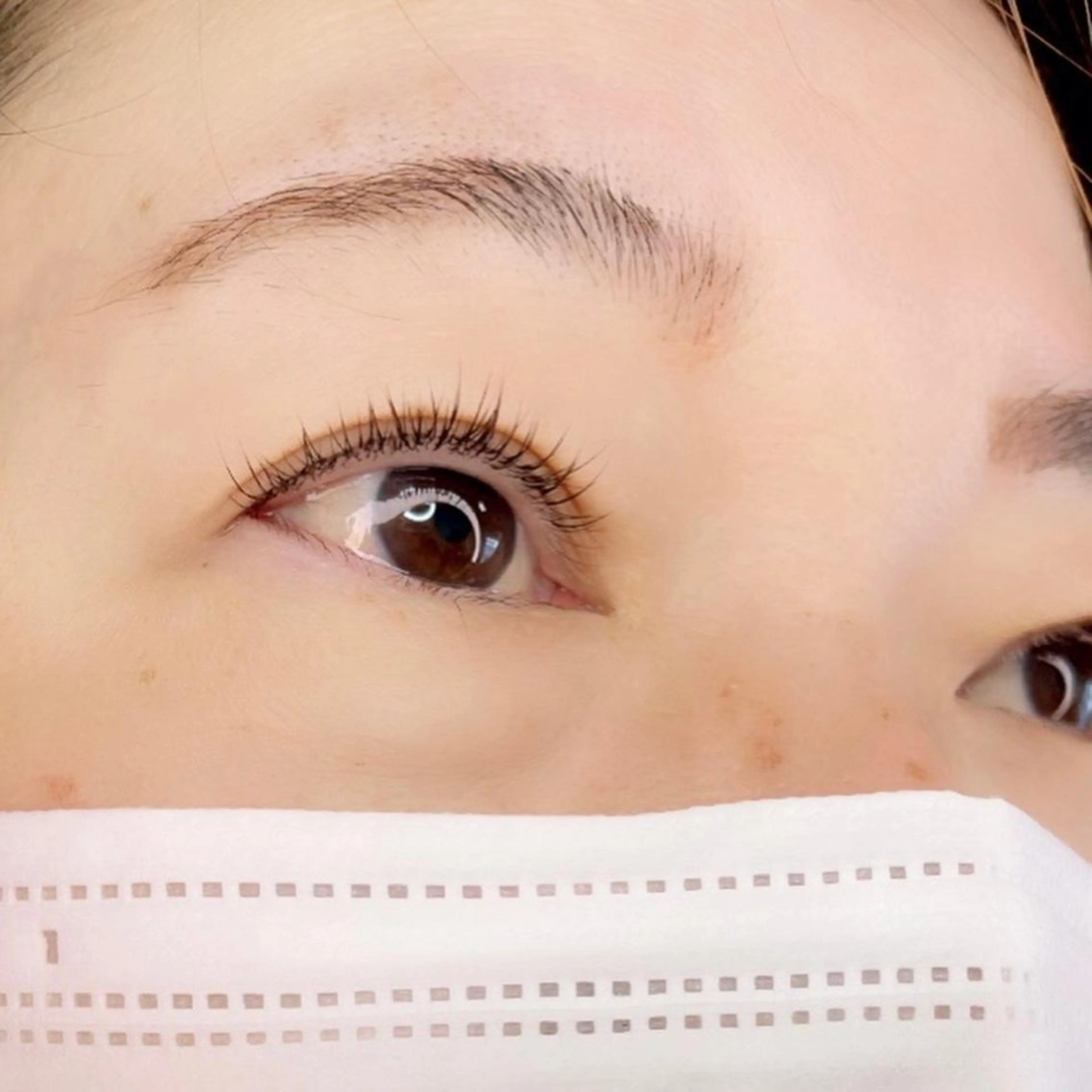 マツエク・マツパ アイブロウ 眉カラー 眉毛ワックス脱毛 フラットラッシュ パリジェンヌラッシュリフト まつげパーマ マツエク salonde CHANELのマツエク・マツパデザイン