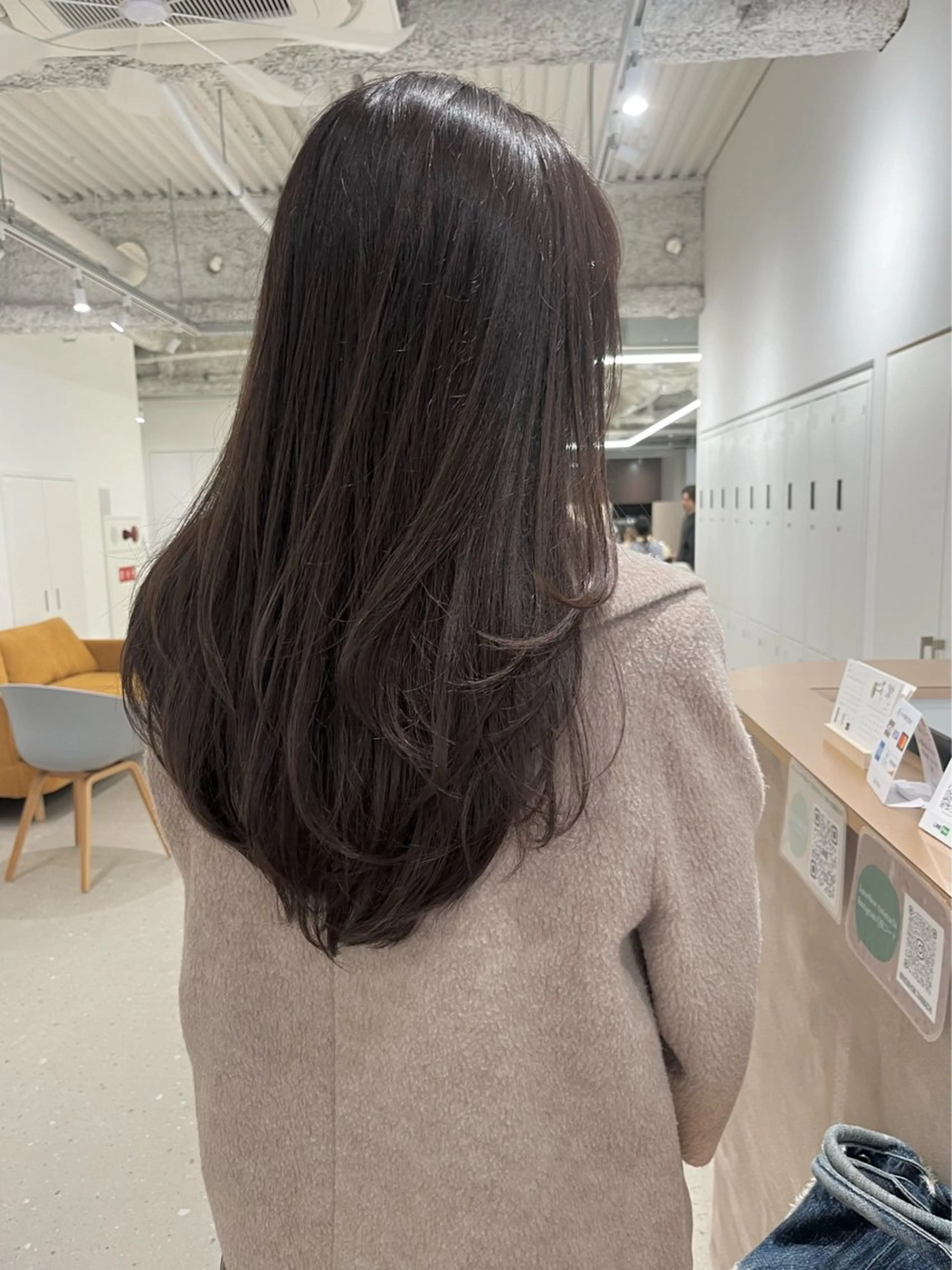 ロング レイヤーカット 箱崎 凪沙のヘアスタイル