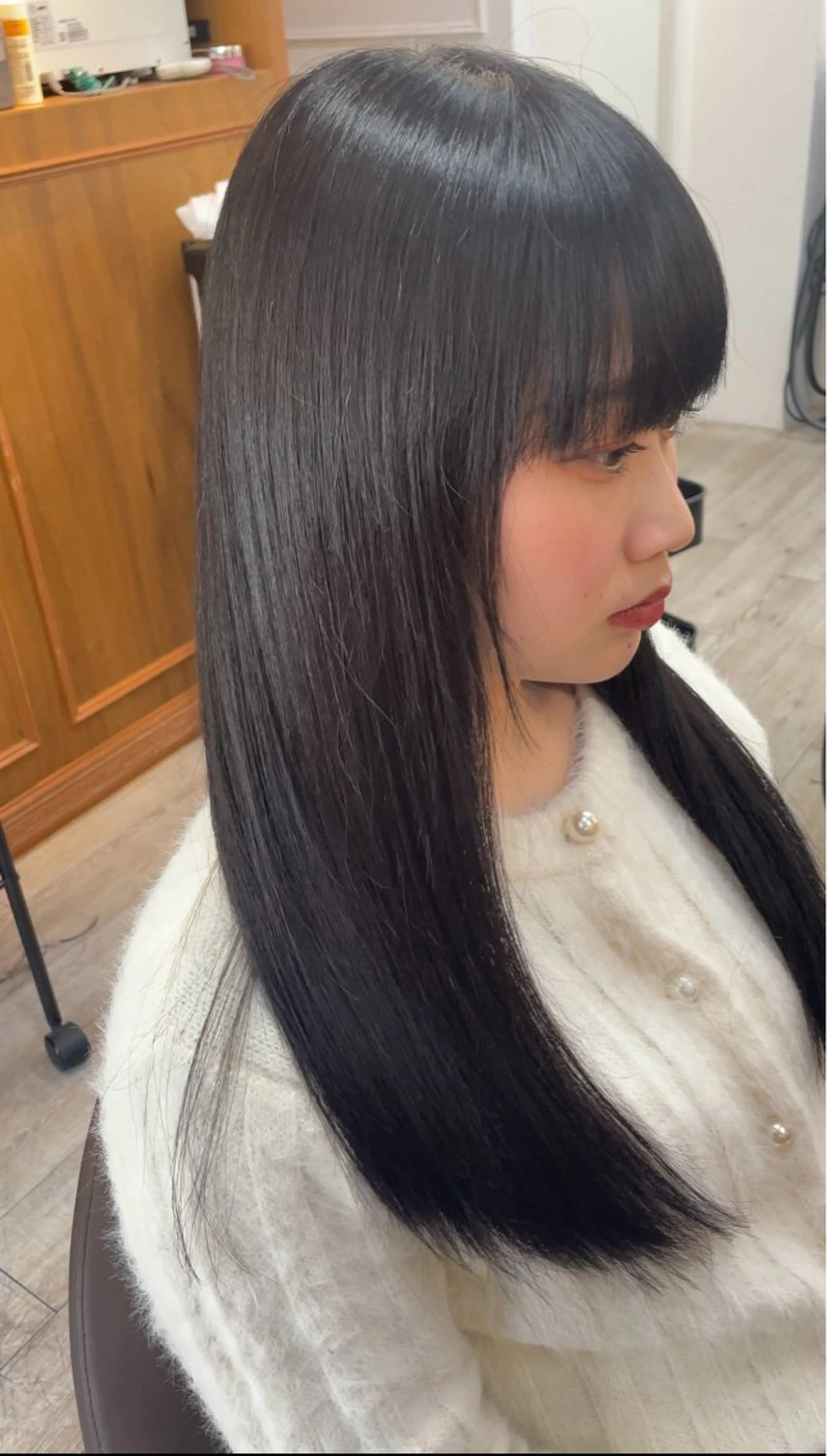 セミロング カラー れい|髪質改善| カラー|高槻|大阪のヘアスタイル