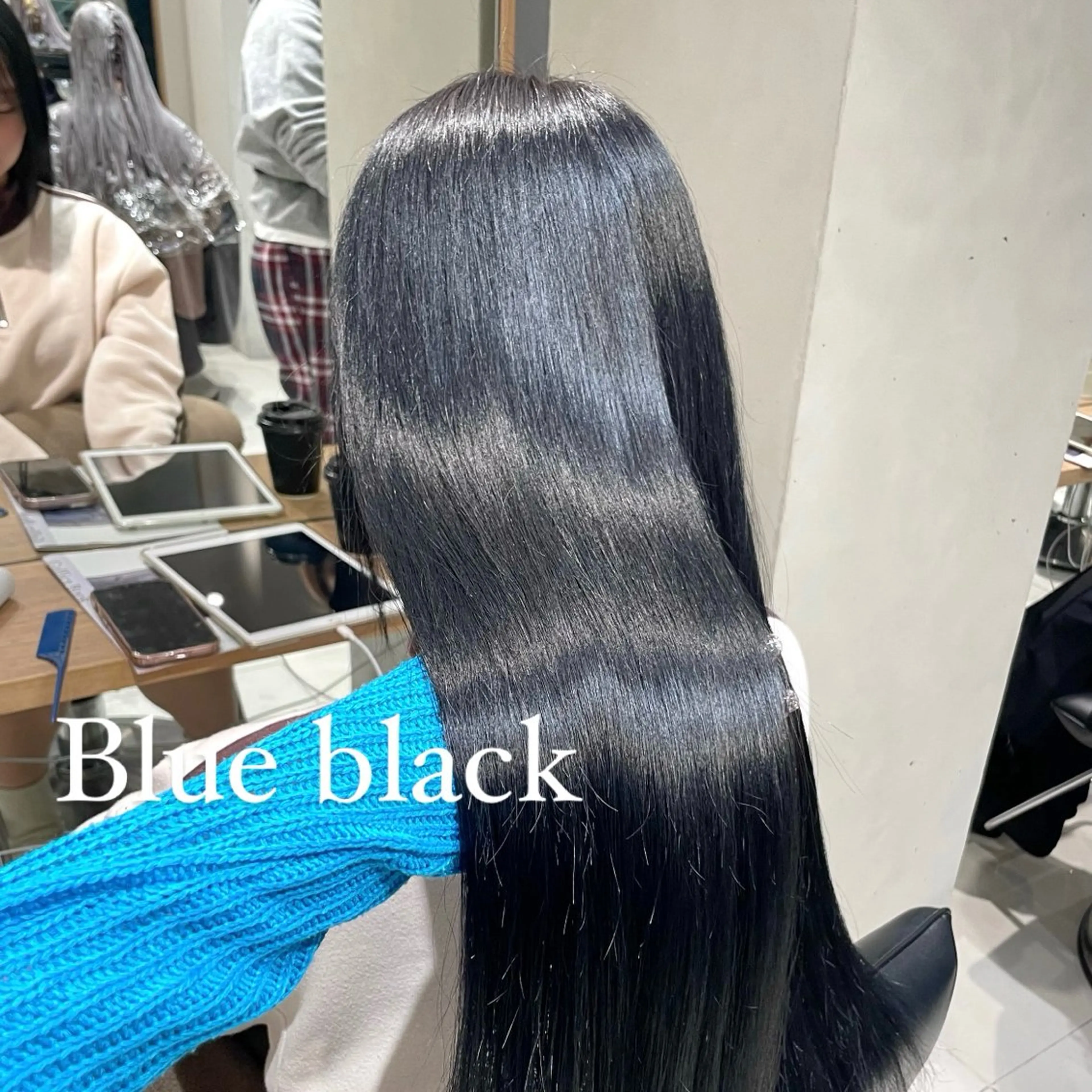 ロング カラー 黒髪 ブルーカラー ブルーブラック 透明感カラー ヘアカラー トリートメント ツヤ髪/韓国ヘア 💎Nokaのヘアスタイル