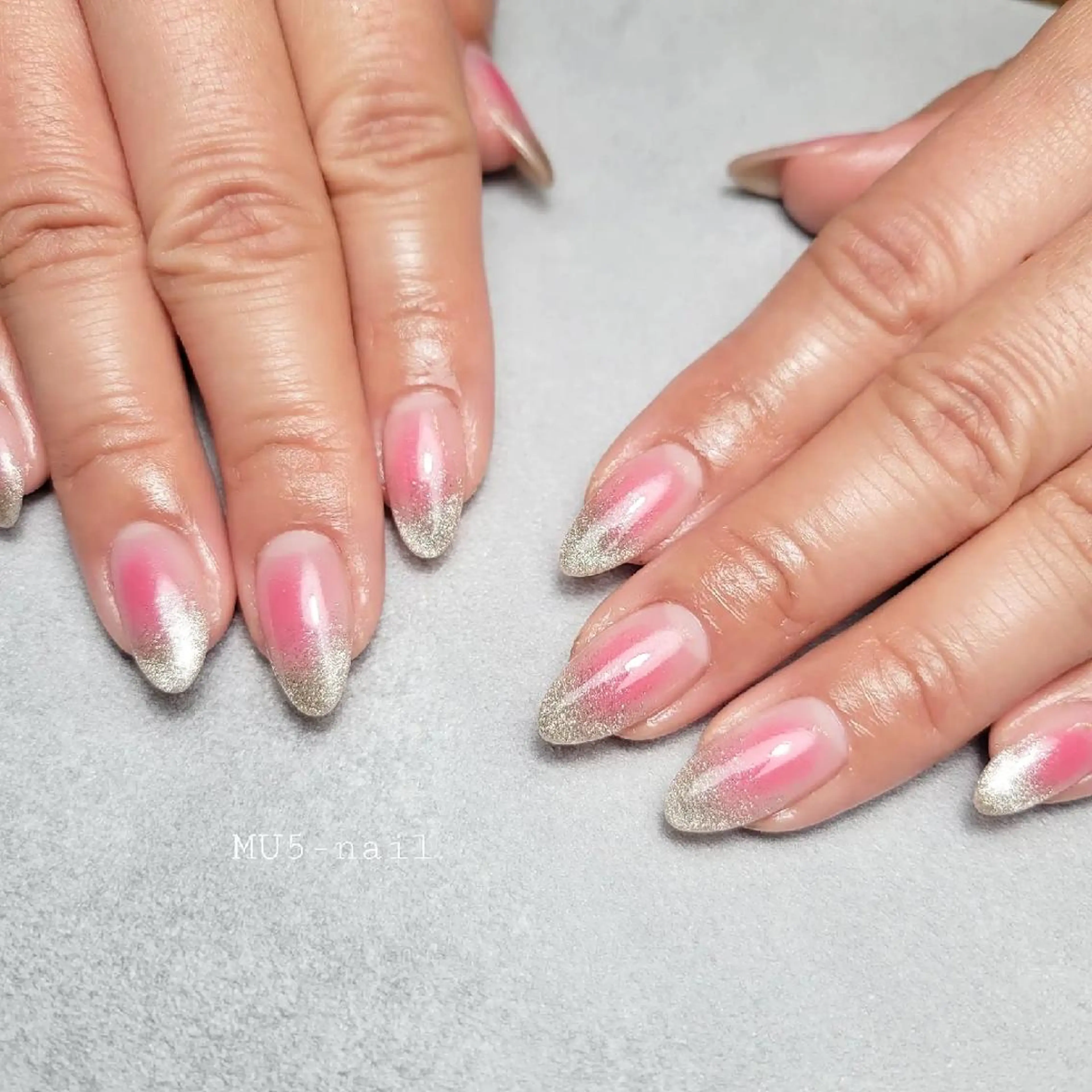 ネイル チークネイル グラデーション マグネットネイル MU5-nail 金山ネイルサロンのネイルデザイン