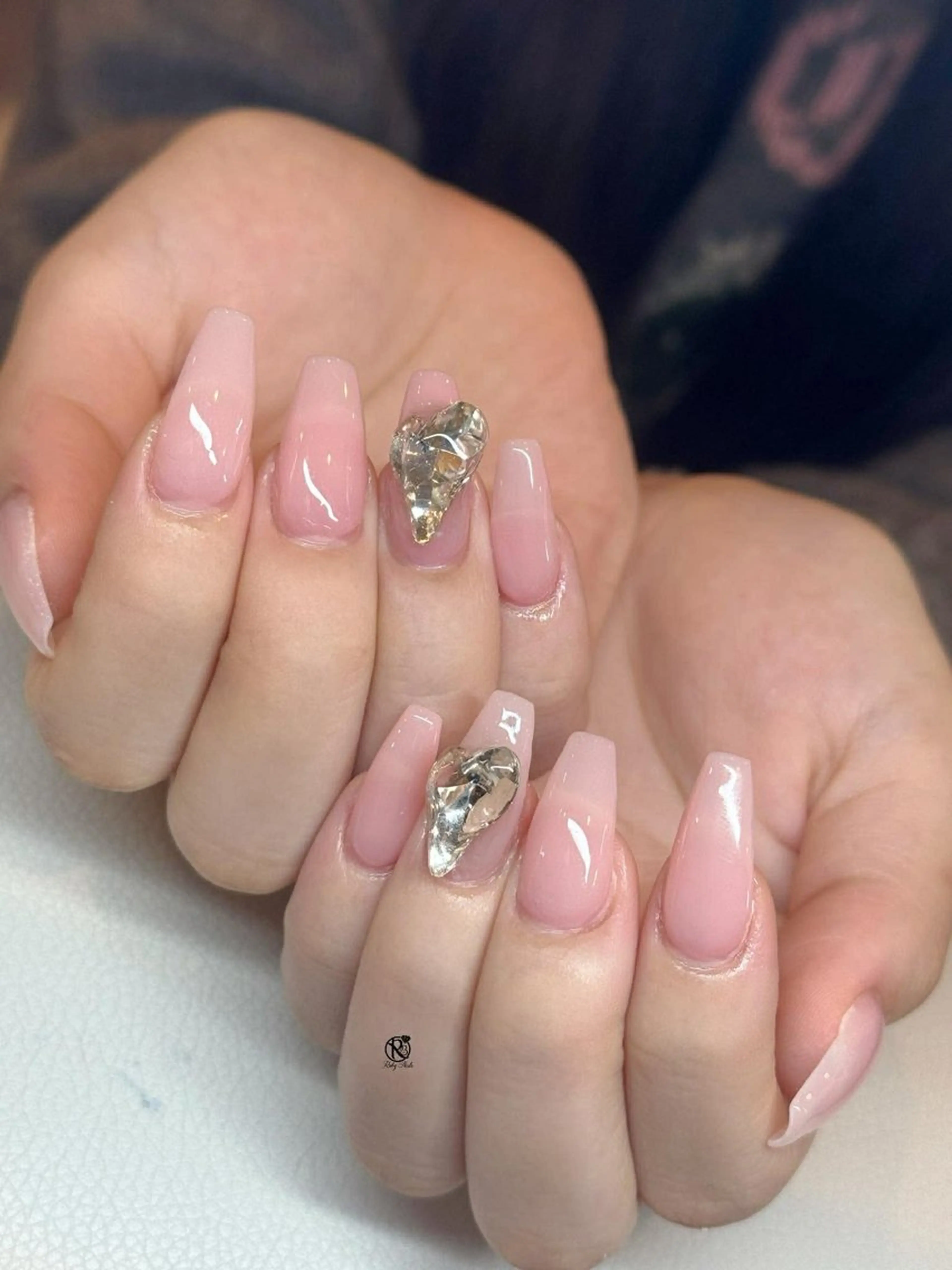 ネイル ボルドー ブラウン チークネイル ドット フットネイル ハンドネイル Ruby Nail 霞ヶ関店のネイルデザイン