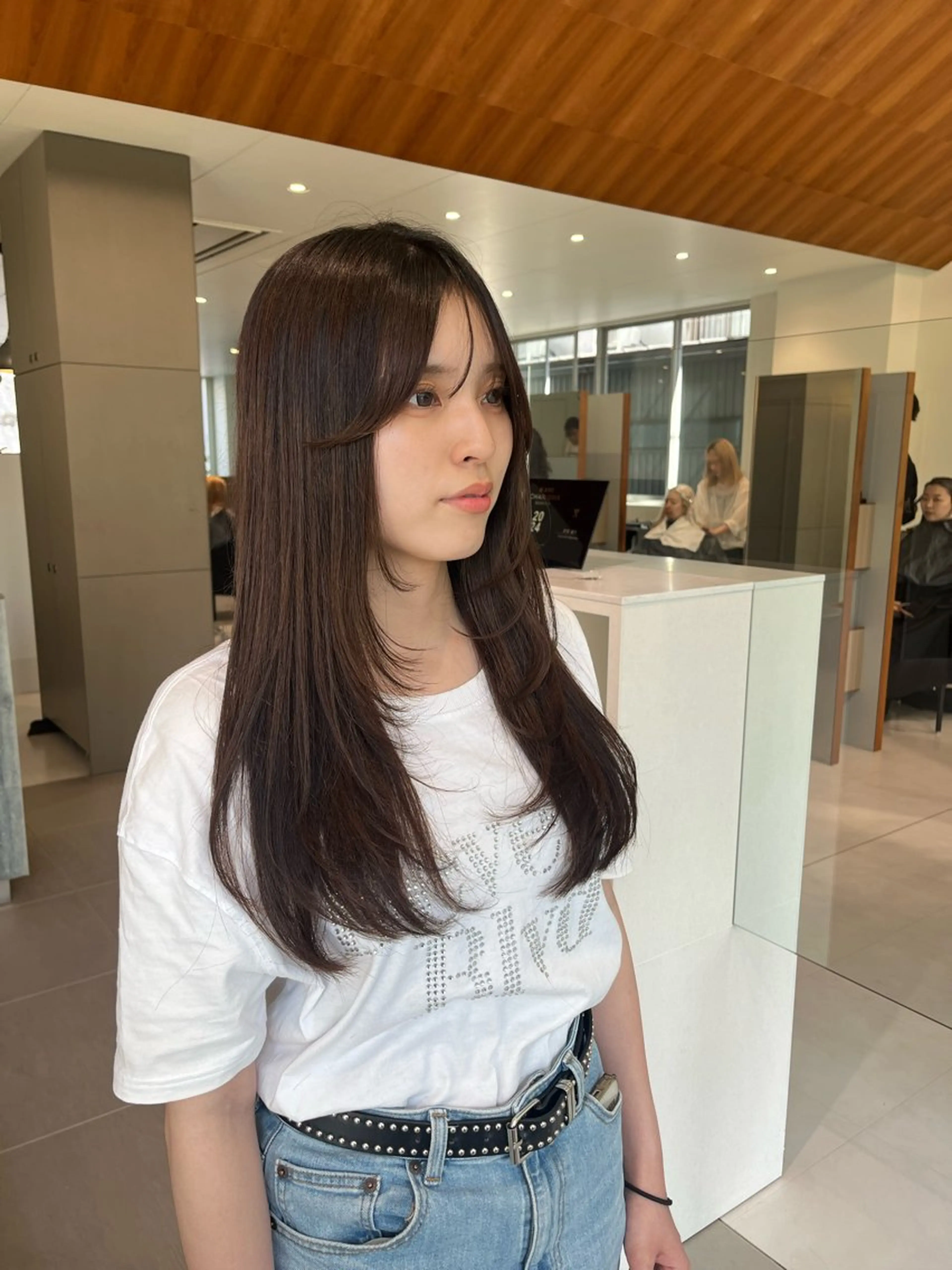 ロング カラー ベージュカラー ブリーチ 透明感カラー ダブルカラー レイヤーカット 髪質改善カラー/ボブ 🌻Mutsumiのヘアスタイル