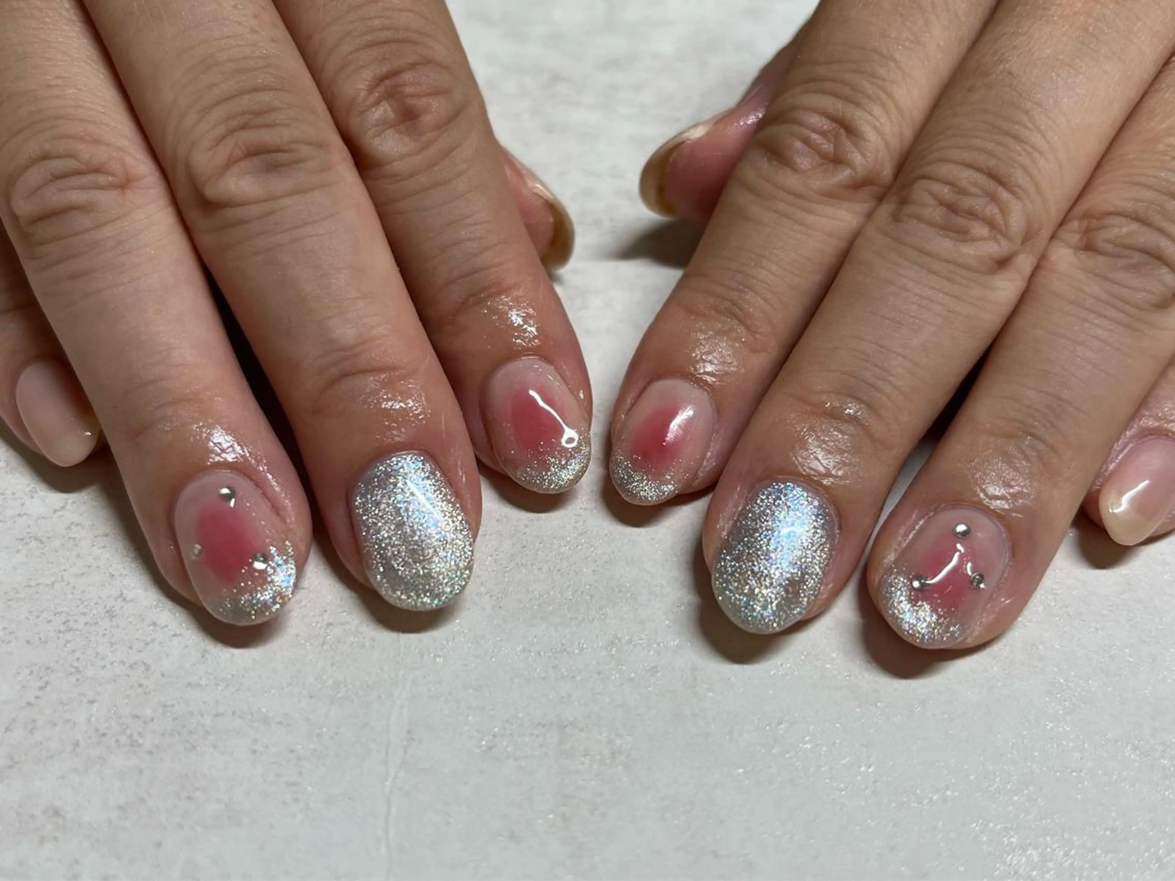 ネイル オーロラネイル フラワーネイル フットネイル フレンチネイル ジェルネイル mogunail &blowのネイルデザイン