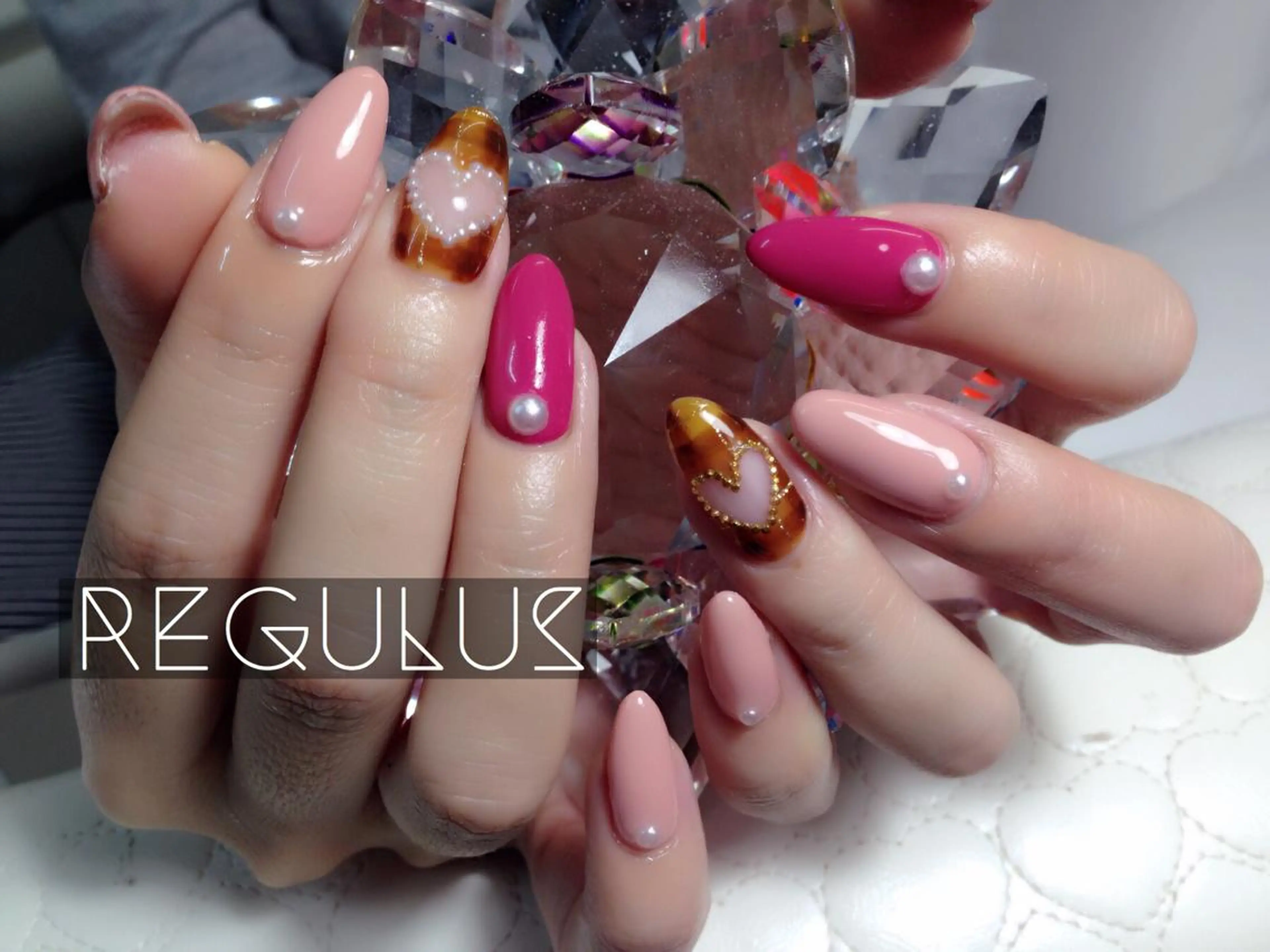 ネイル アートネイル 持ち込み シンプルネイル ストーンネイル Regulus 西川のネイルデザイン