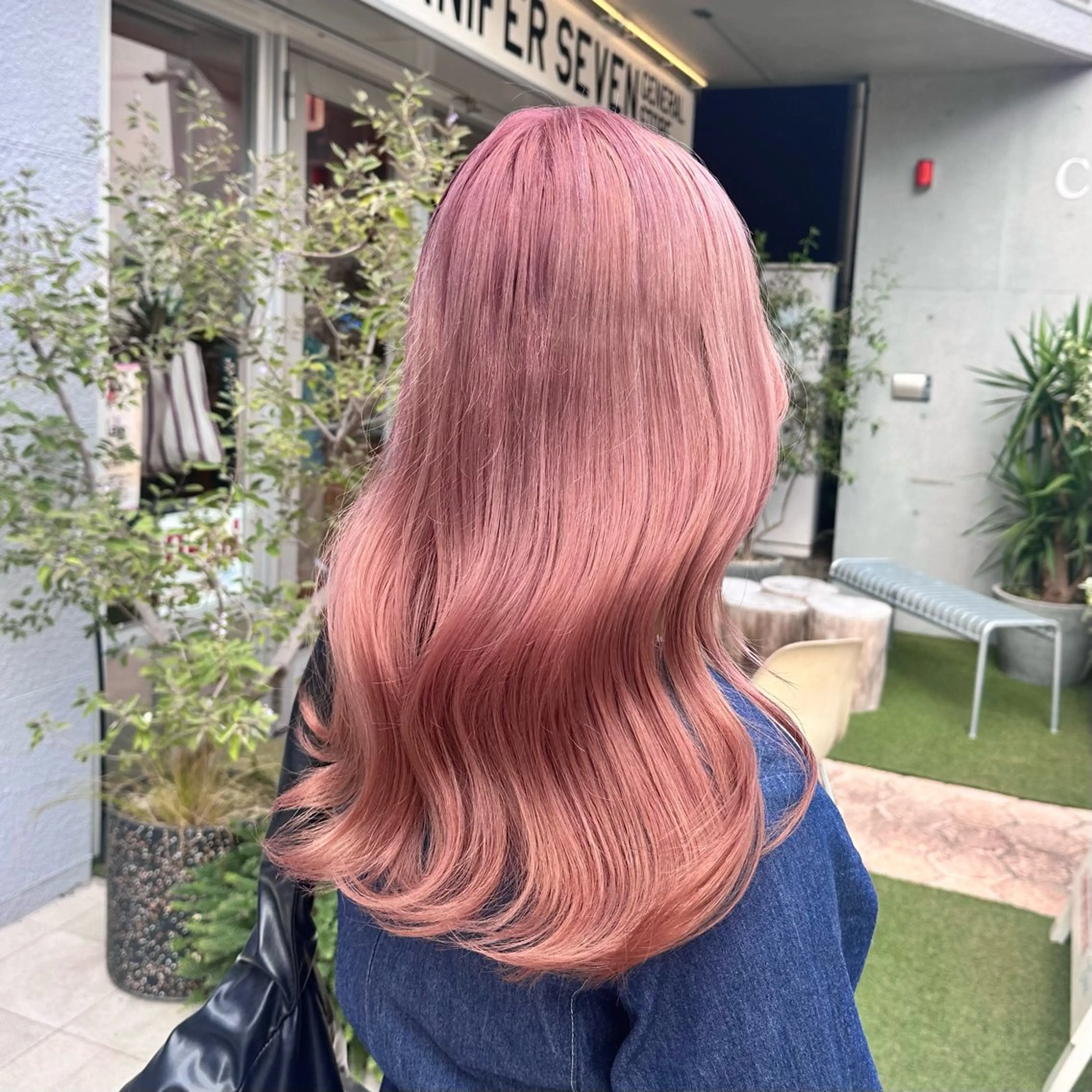 ロング カラー ヘアアレンジ ブリーチ ピンクカラー 🎀モテ暖色× エクステ🎀あかりのヘアスタイル