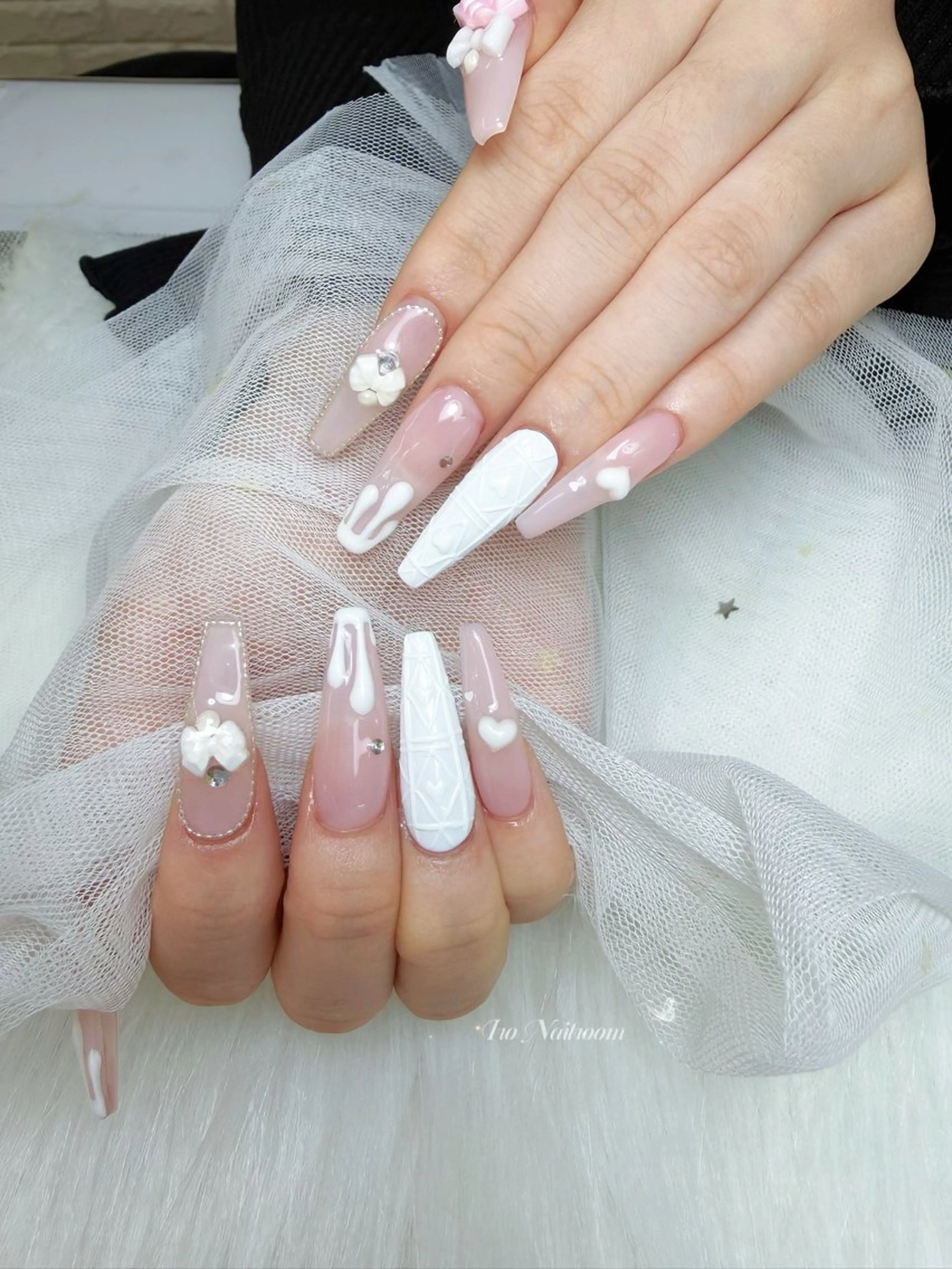 ネイル ハンドネイル IRO Nail Studioのネイルデザイン