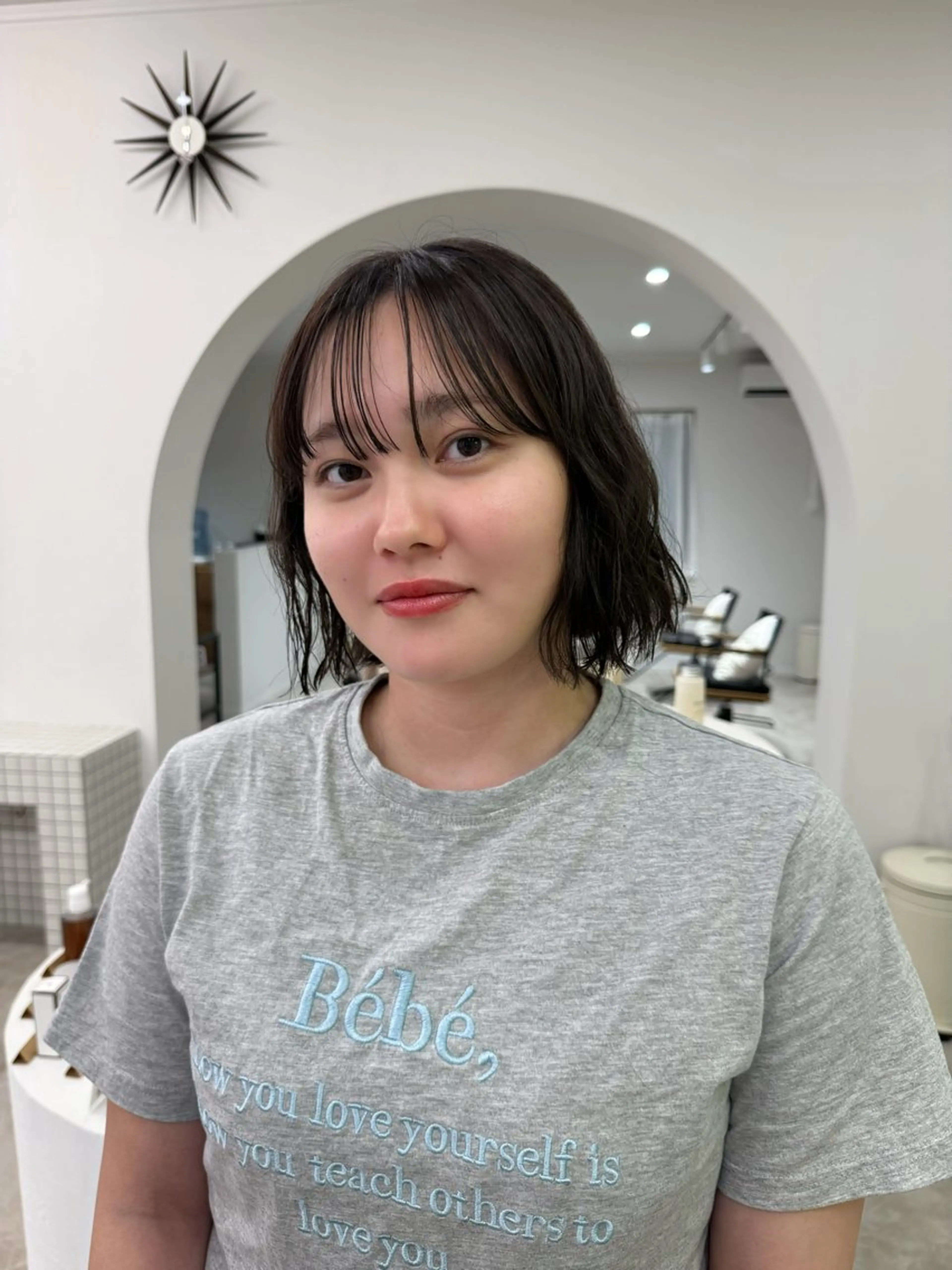 ショート カラー 喜屋武 美月のヘアスタイル