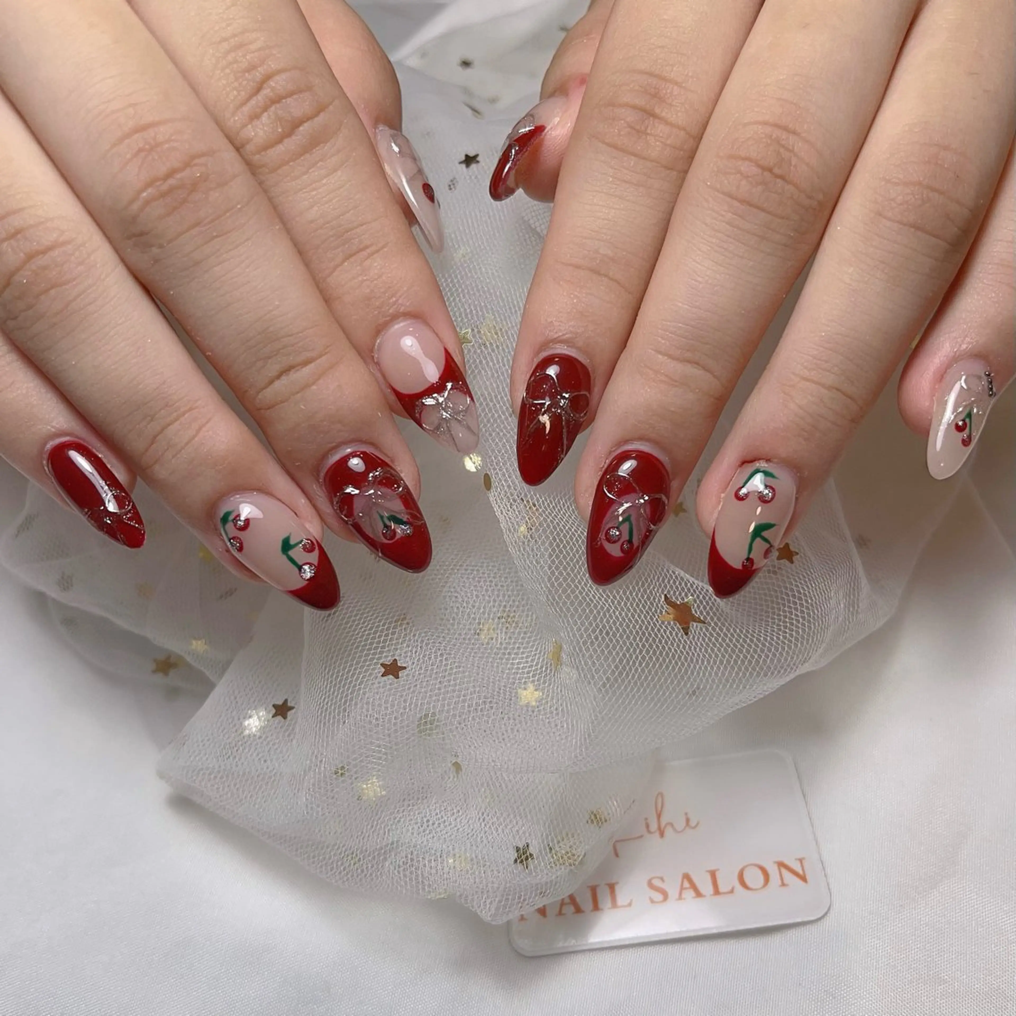 ネイル アートネイル フレンチネイル ジェルネイル グラデーション 韓国ネイル さくら💮💮 【オフ無料】のネイルデザイン