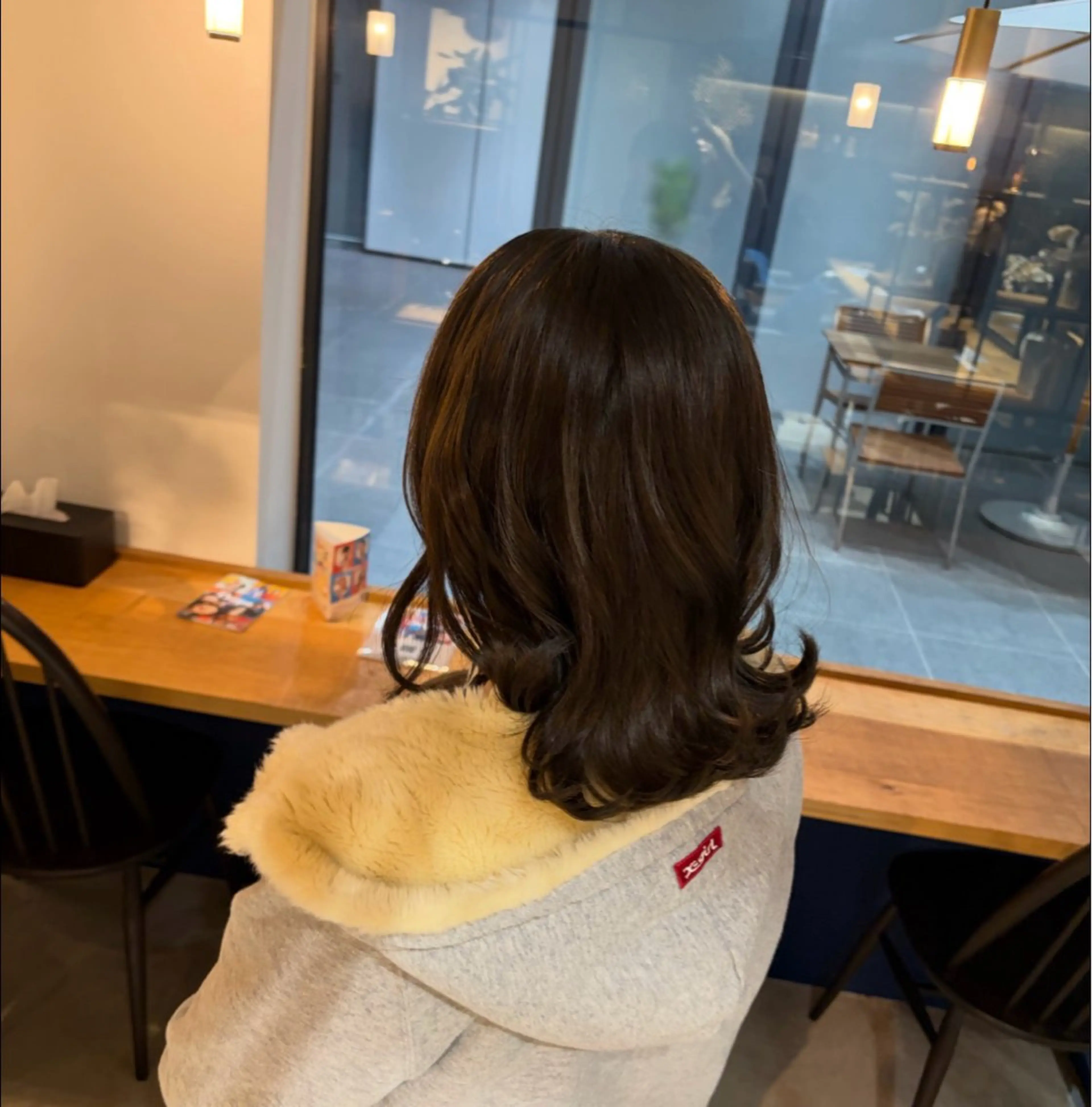 カラー ベージュカラー ヘーゼル ヘアカラー 大参 花のヘアスタイル