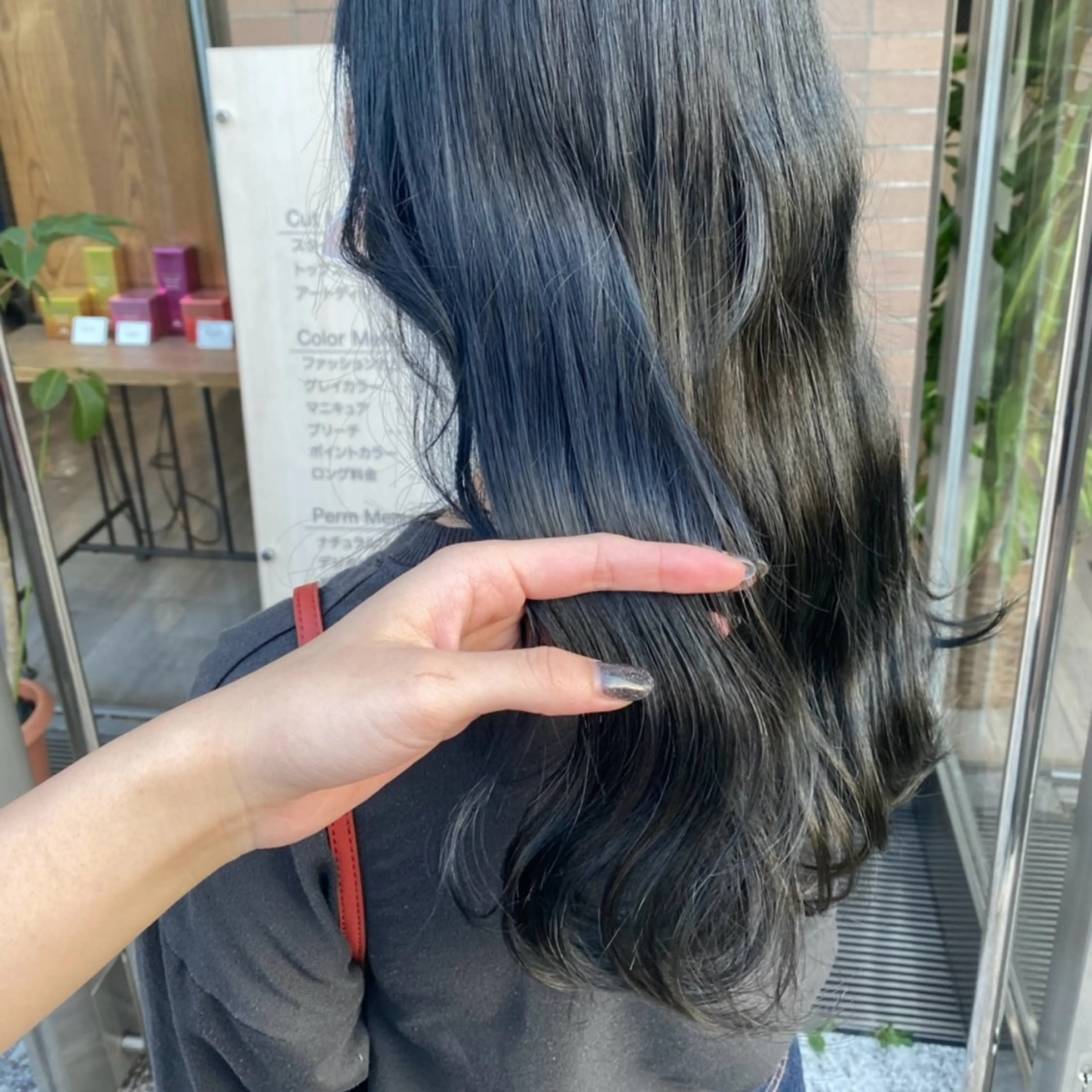 🖤就活生、新社会人の方おすすめ！地毛風暗髪カラー4950円(ロング料金込)🖤の写真