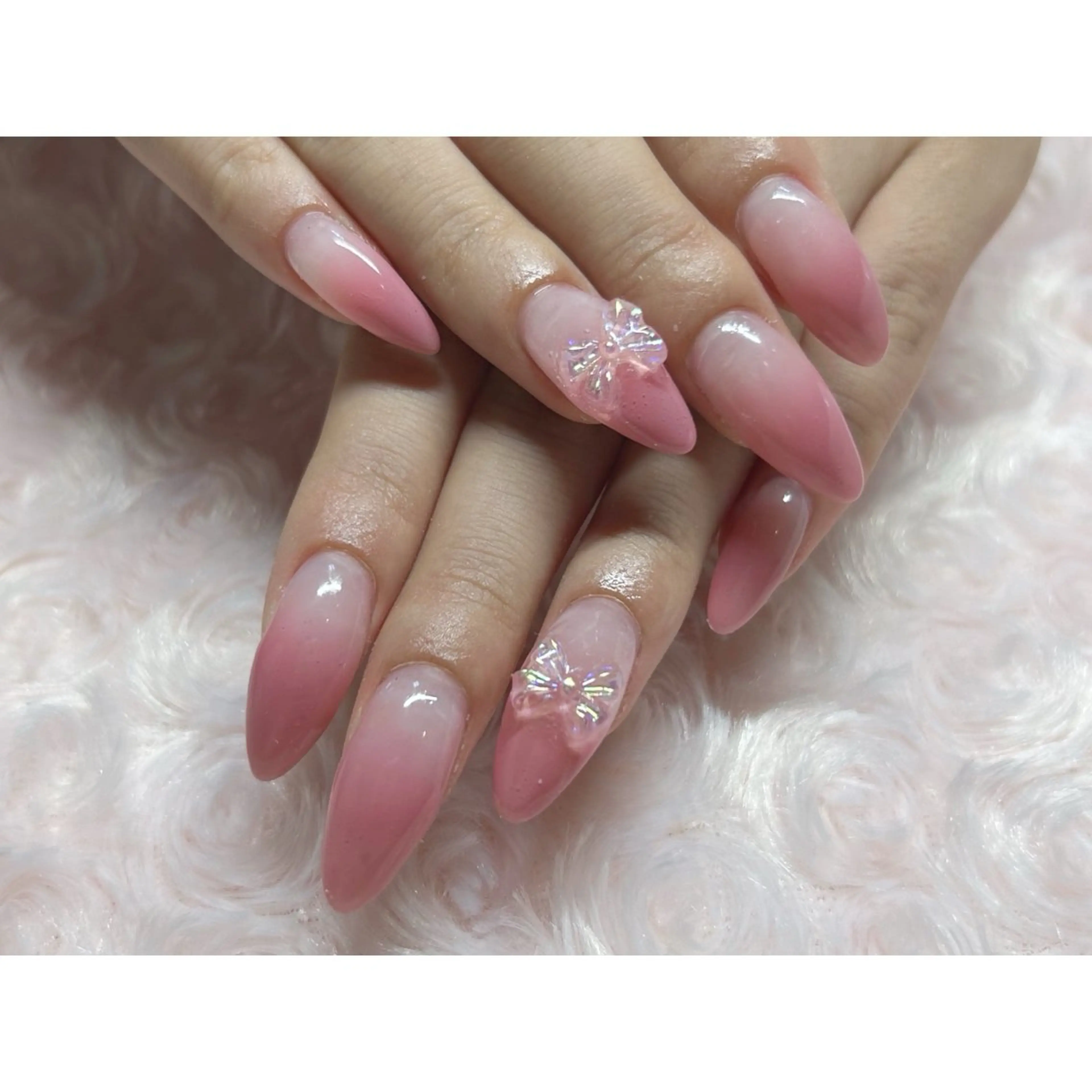 ネイル ストーンネイル ハンドネイル 横浜駅東口 🐬🫧 ｵｰﾀのネイルデザイン