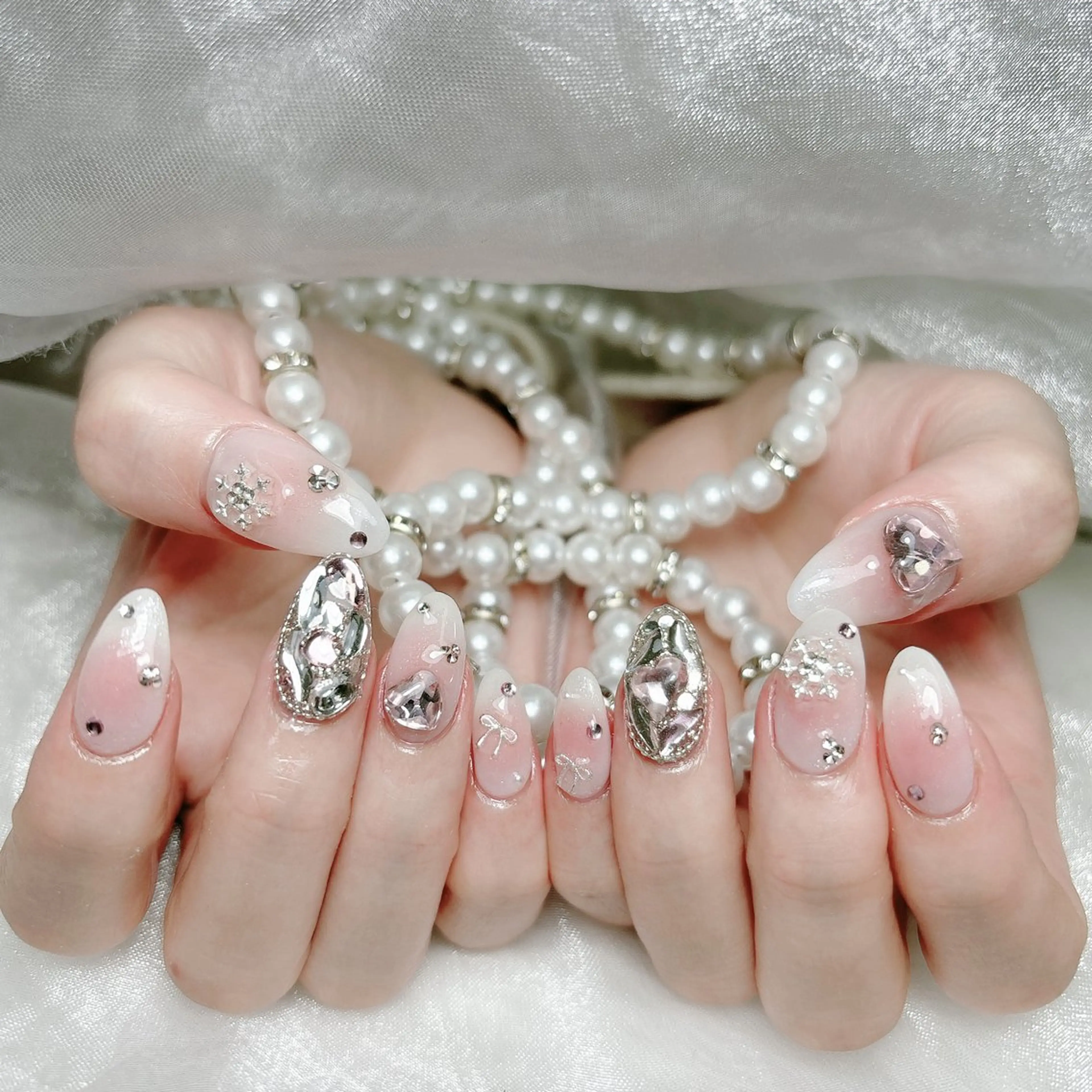 ネイル 成人式 ジェルネイル ロングネイル マグネットネイル ミディアムネイル ハンドネイル MoMoA Nail ネイル長さ出し専門店のネイルデザイン