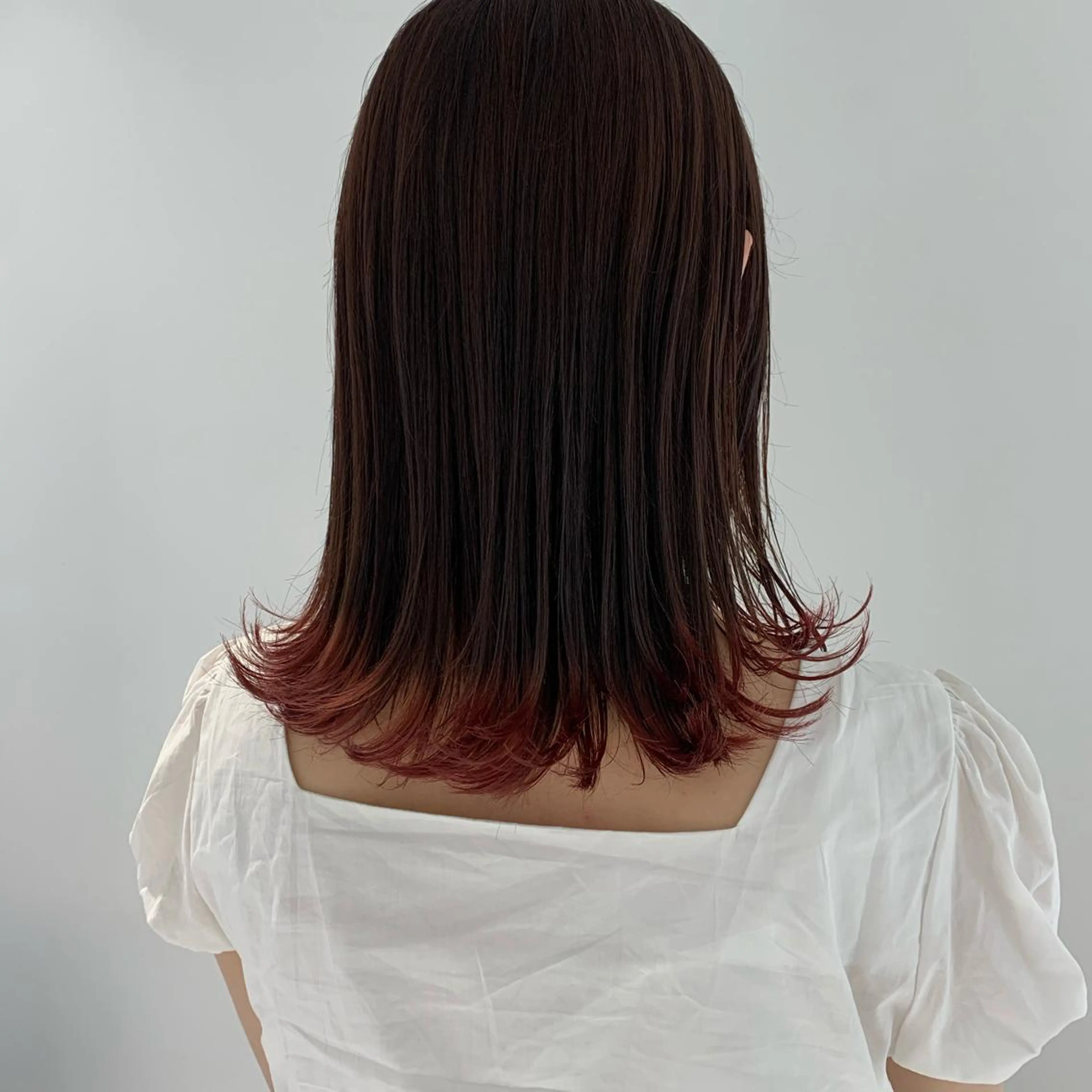 ロング カラー SAKINO. ベージュカラーのヘアスタイル