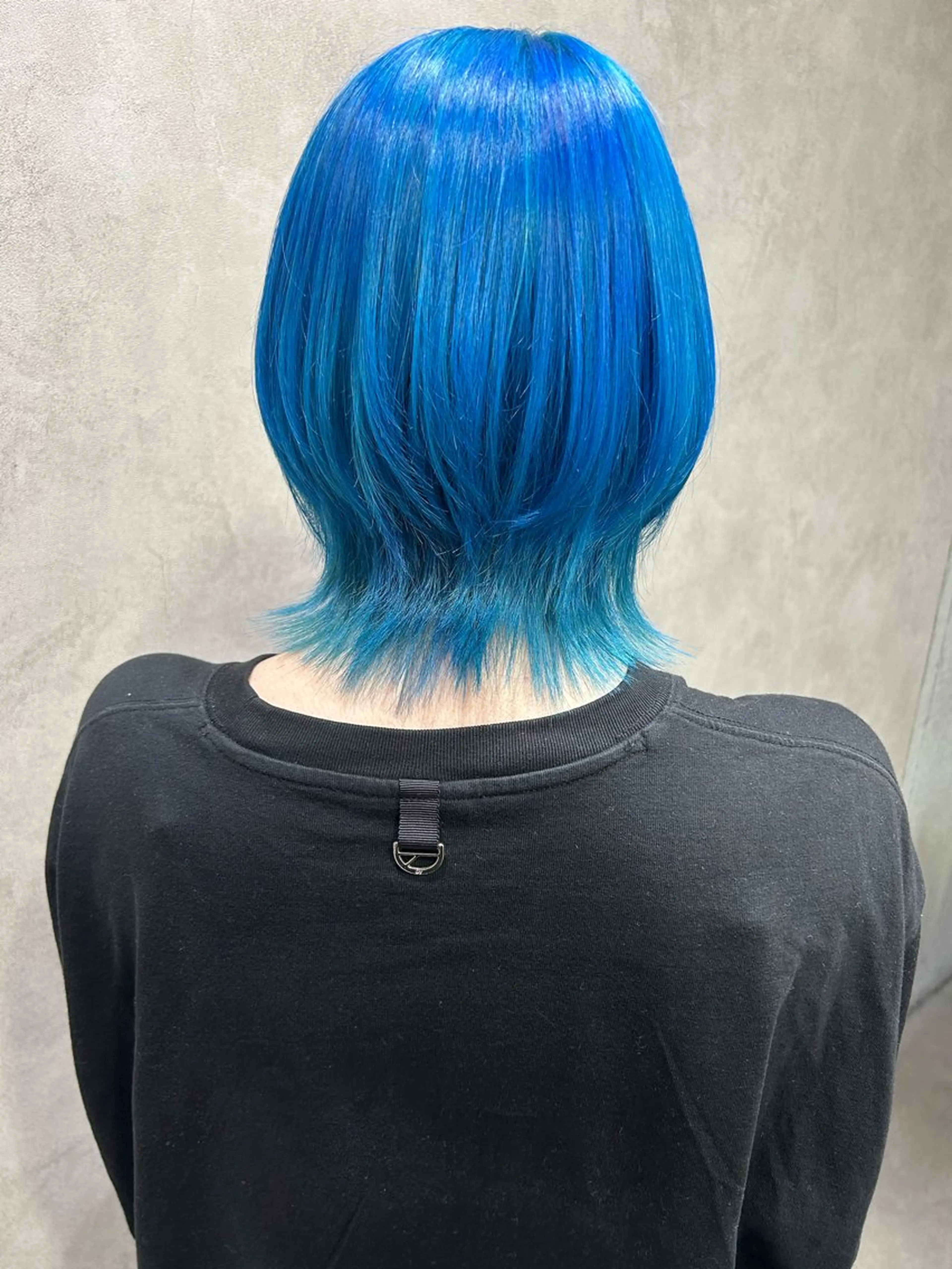 ショート カラー ブリーチ ブルーカラー LUNON/田河優花 /デザインカラーのヘアスタイル