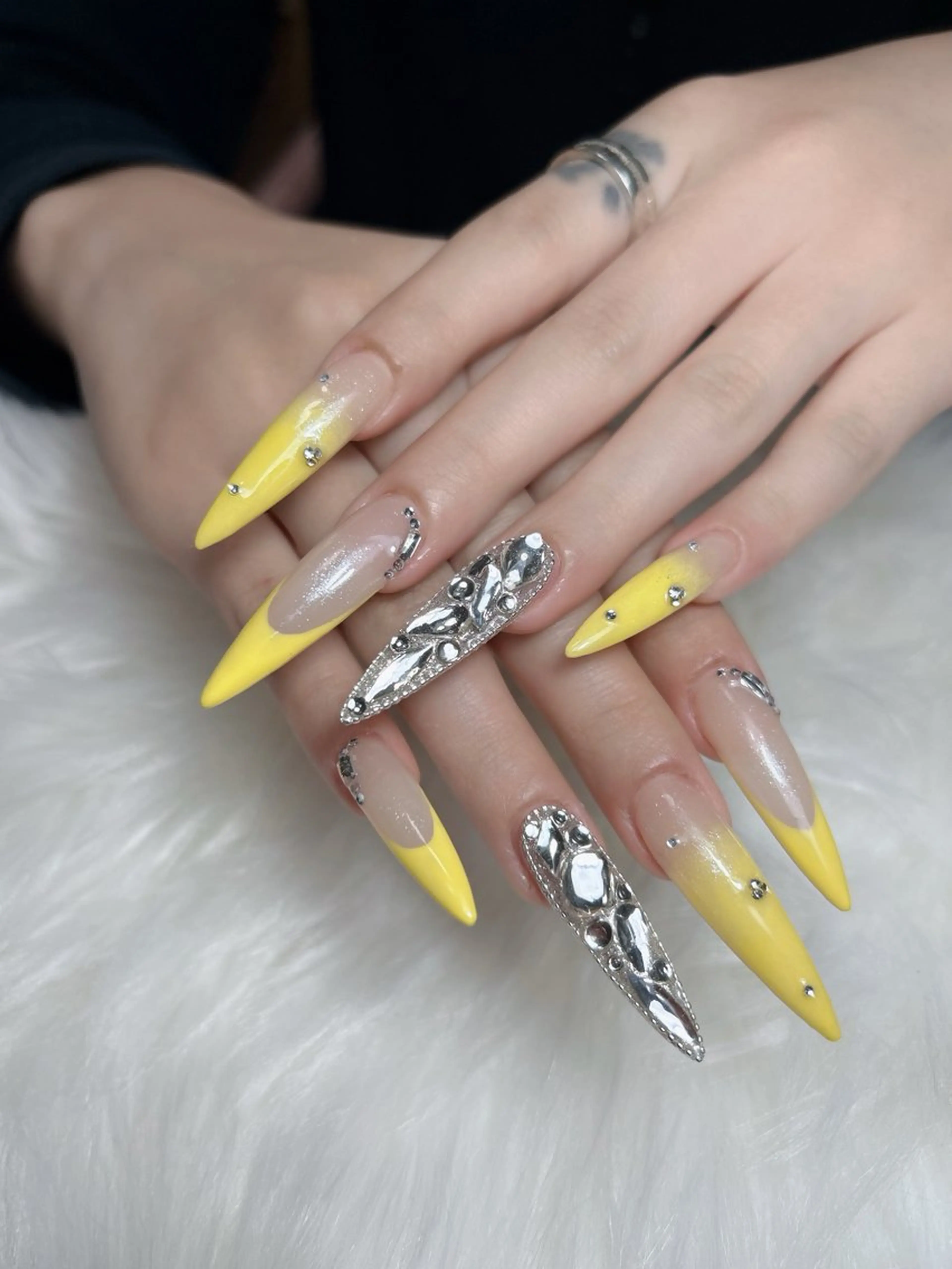 ネイル アートネイル オーロラネイル チークネイル 長さ出し フットネイル Chan nailsのネイルデザイン
