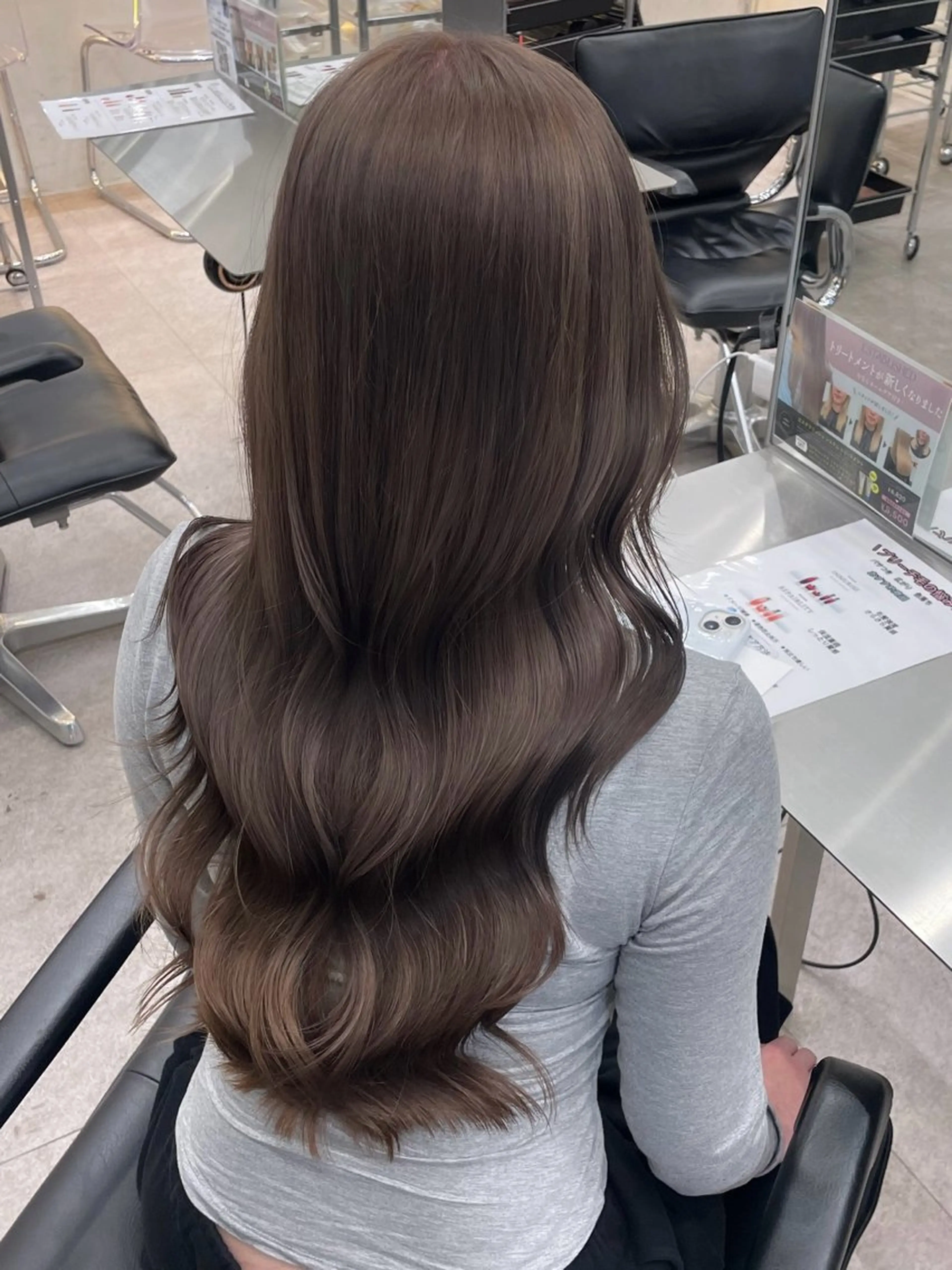 ロング ヘアカラー ブリーチなしダブル ブリーチカラー優海のヘアスタイル