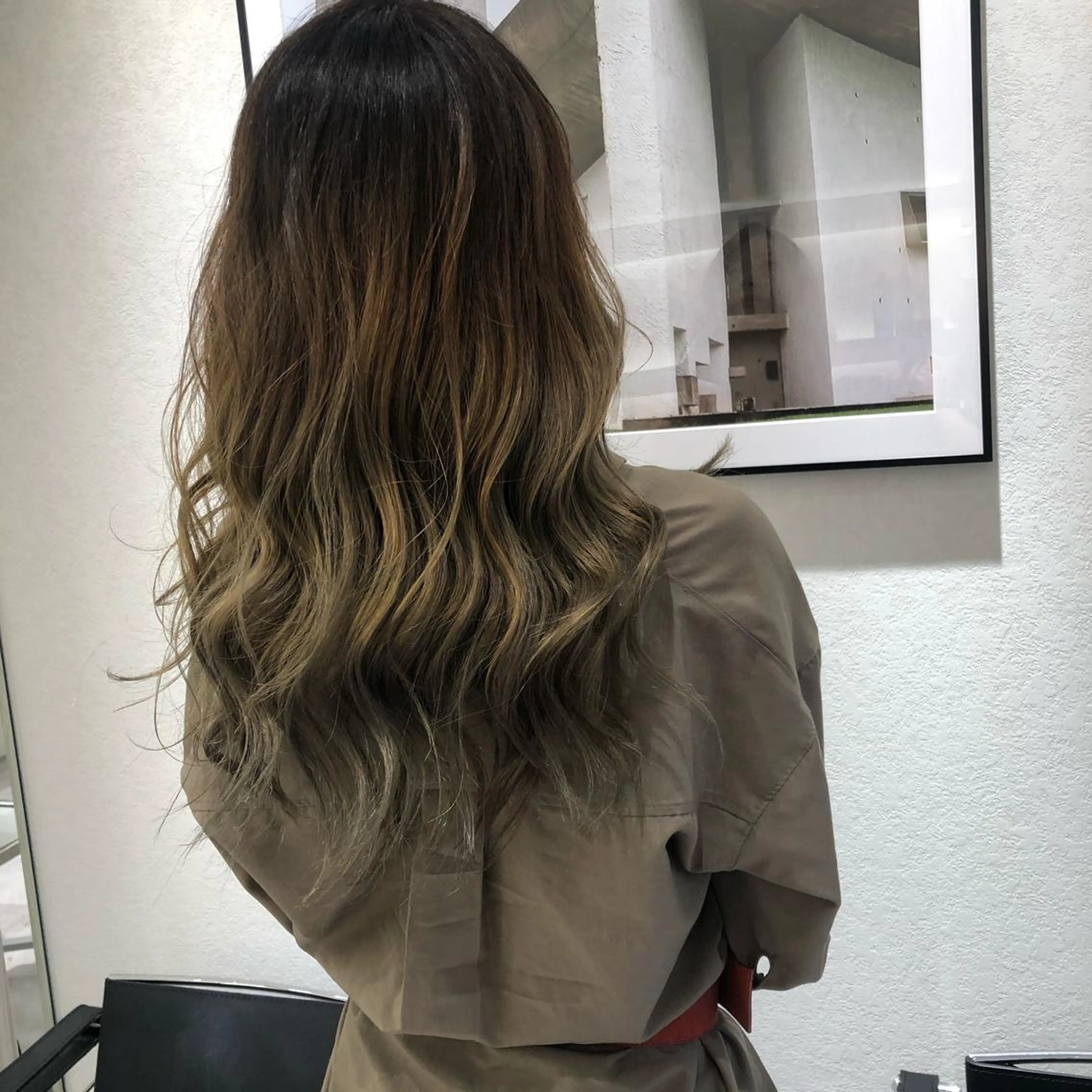 ロング カラー ムトウセイマ/ 縮毛矯正/ブリーチのヘアスタイル