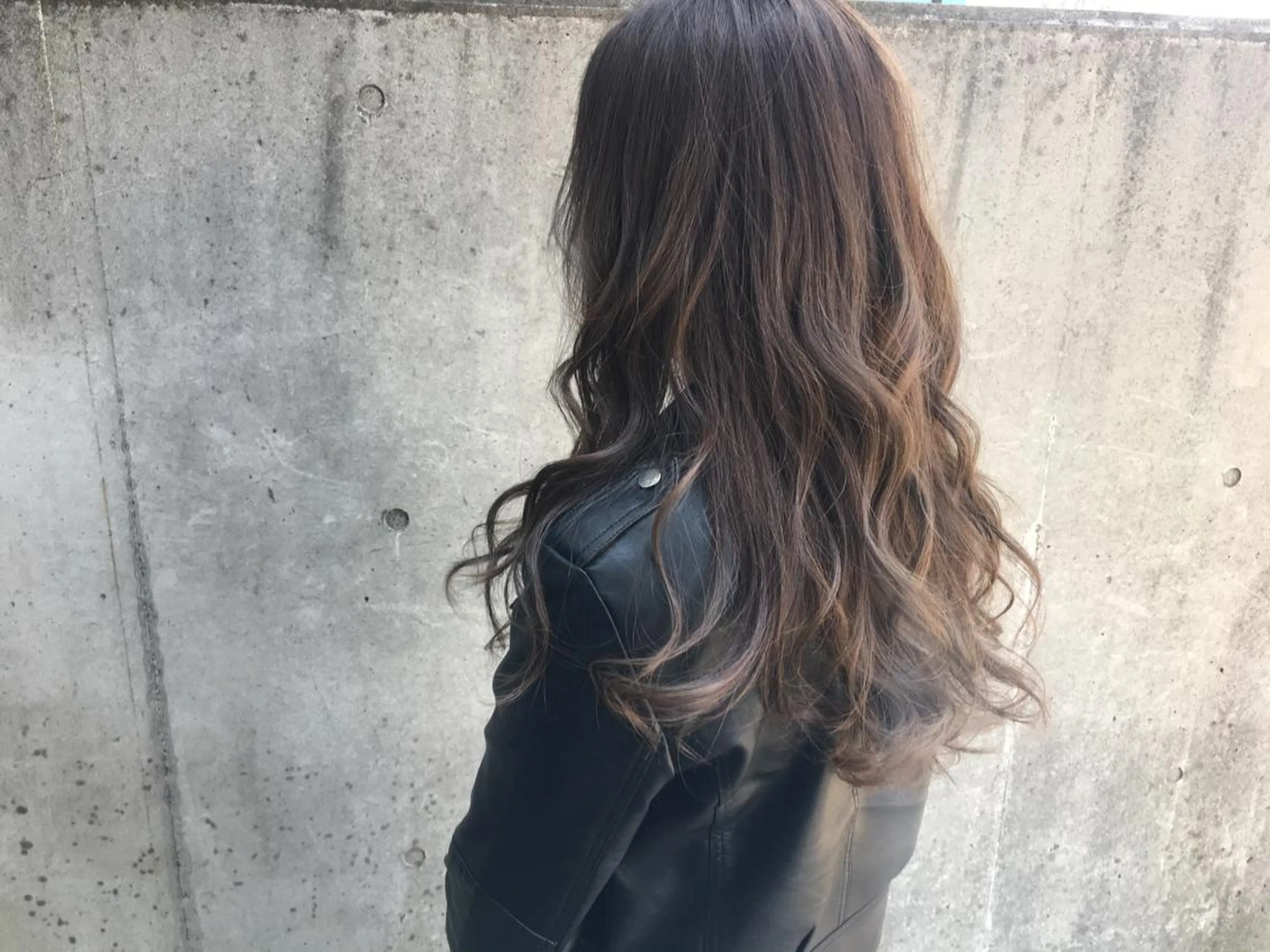 ロング カラー ヘアアレンジ グレージュ タナカ タクヤのヘアスタイル