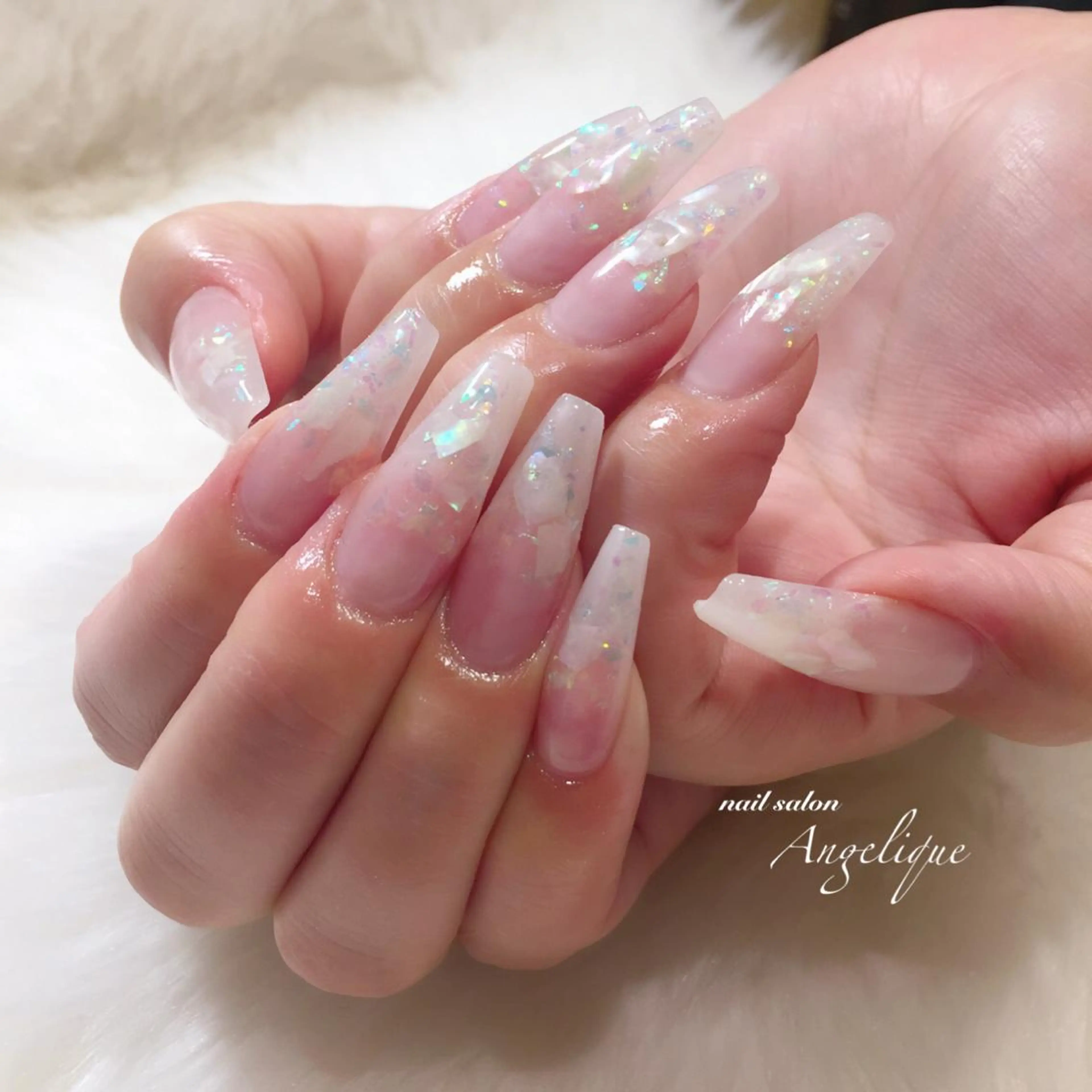 ネイル オーロラネイル グラデーション ホログラムネイル Nail salon Angeliqueのネイルデザイン