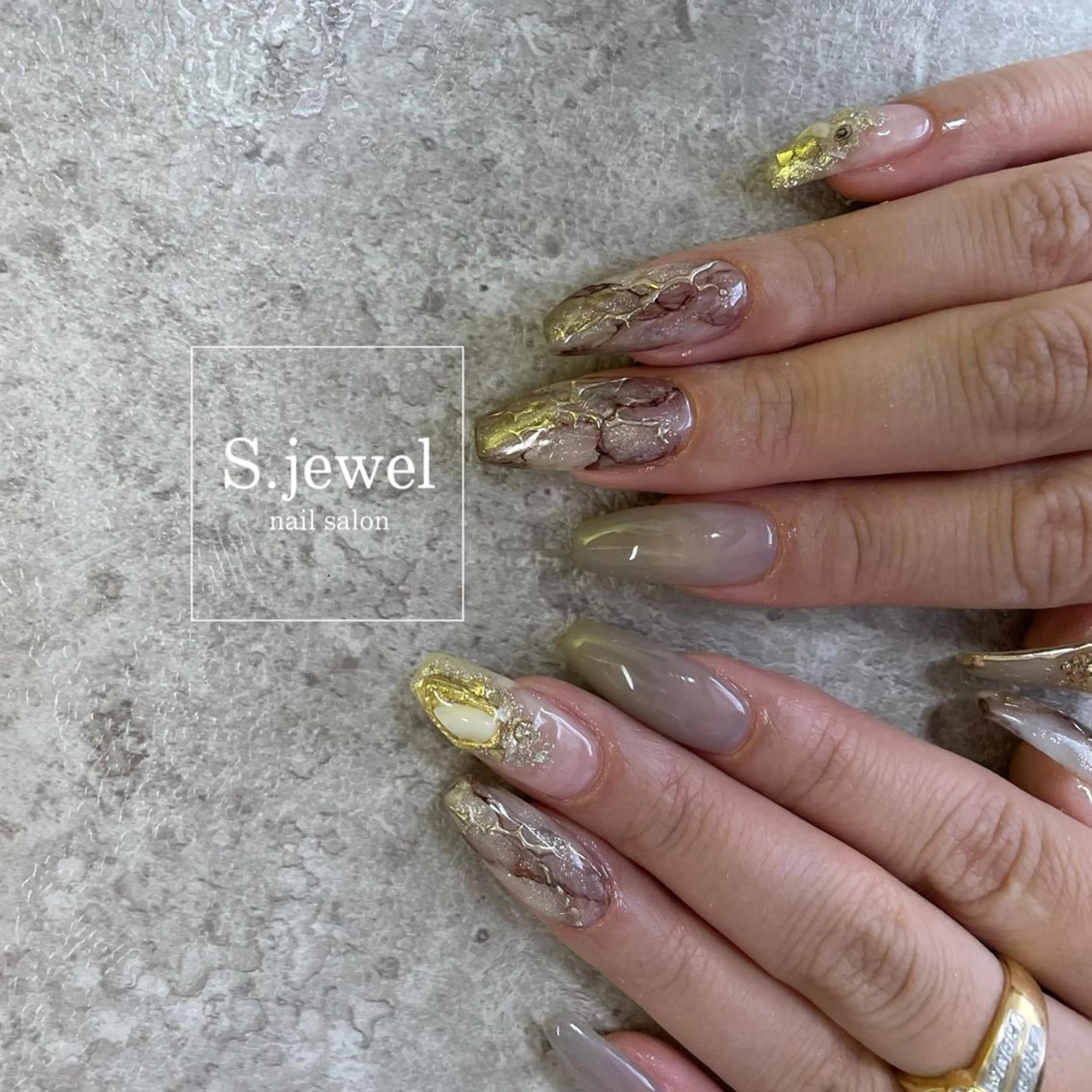 ネイル S. JEWELのネイルデザイン