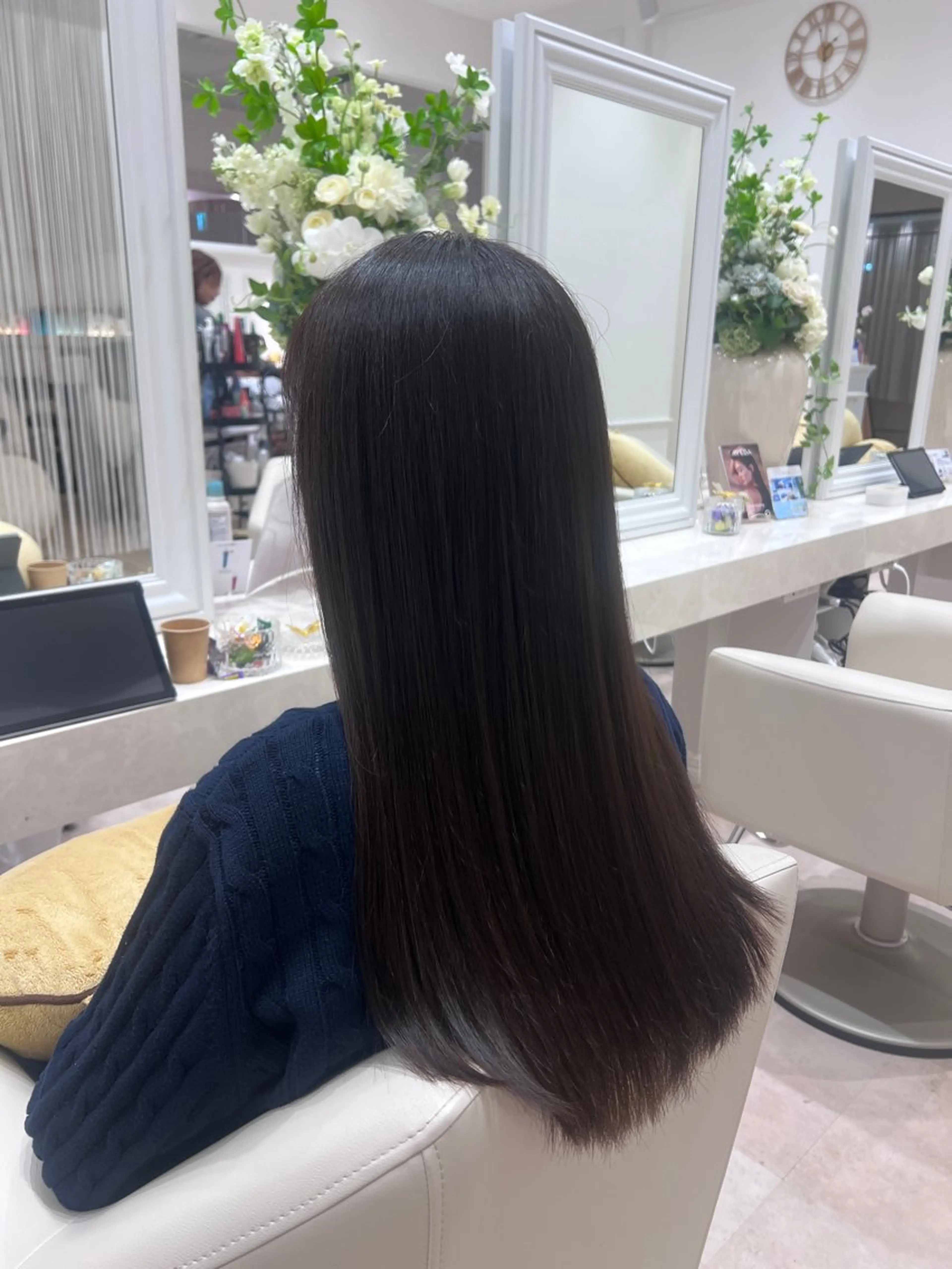 カラー FEERIE 晴海店 荒木優菜のヘアスタイル