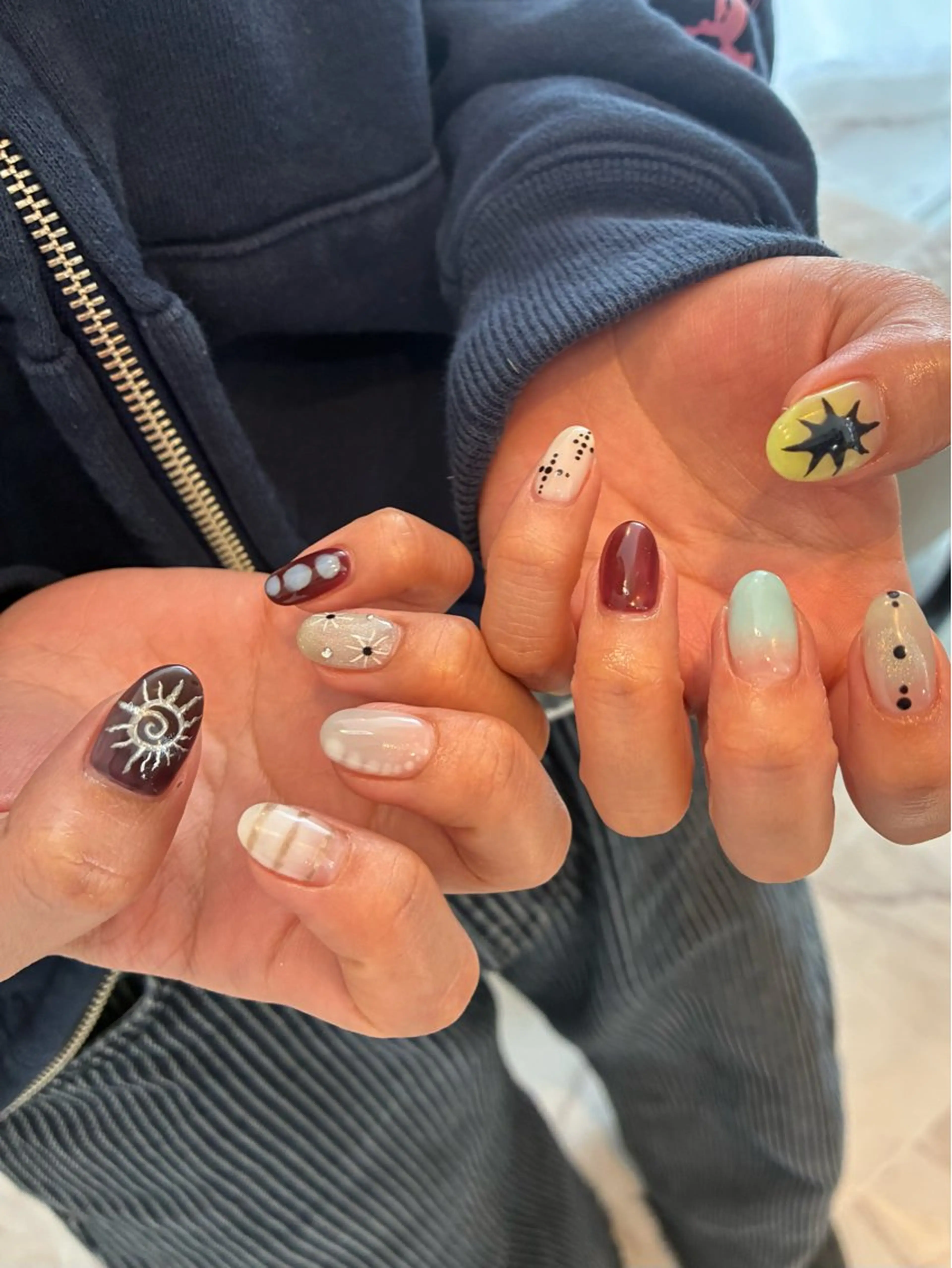 ご新規様他店ソフトジェルオフ込み🫐ハンド10本アートの写真