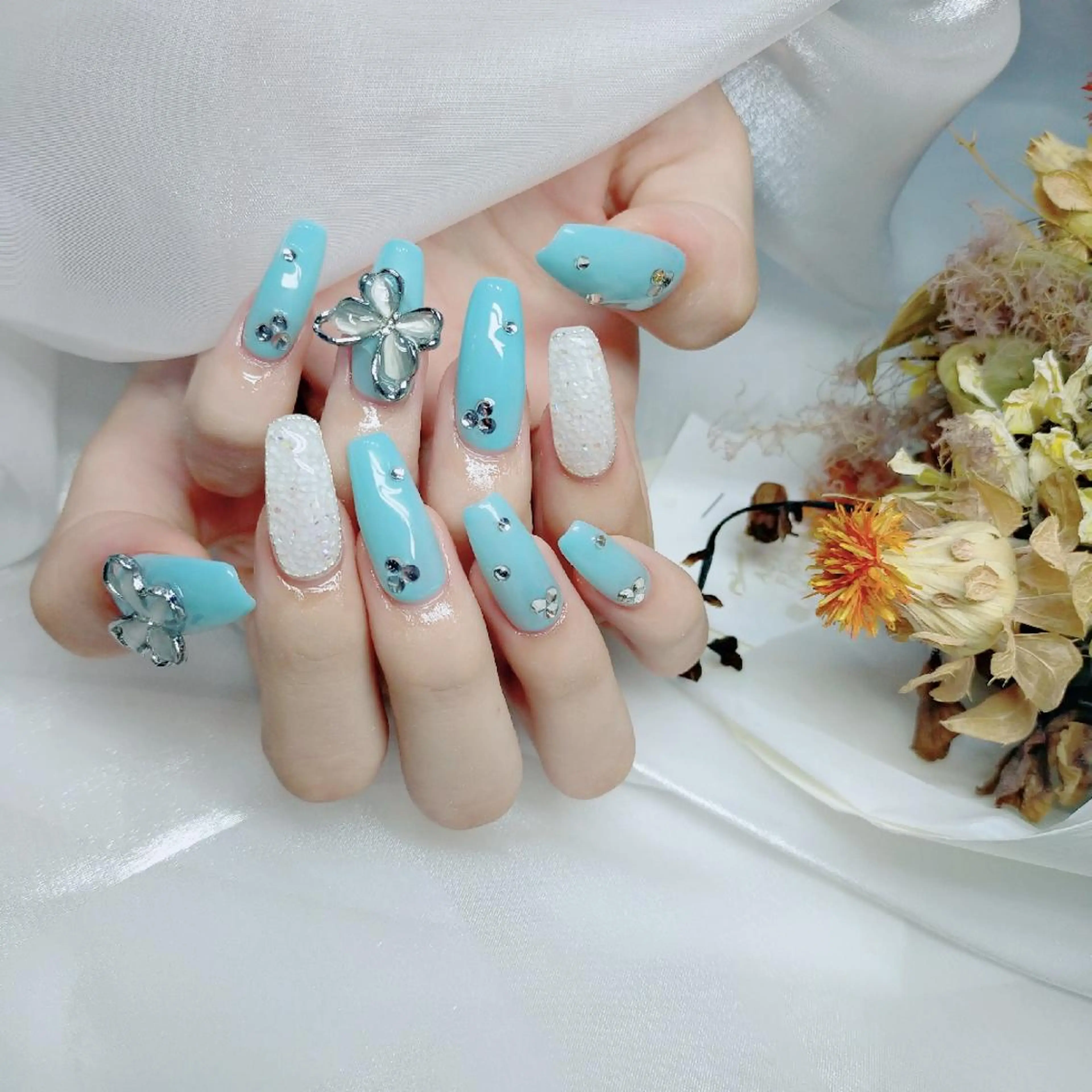 ネイル ハンドネイル 森 ネイルサロンのネイルデザイン