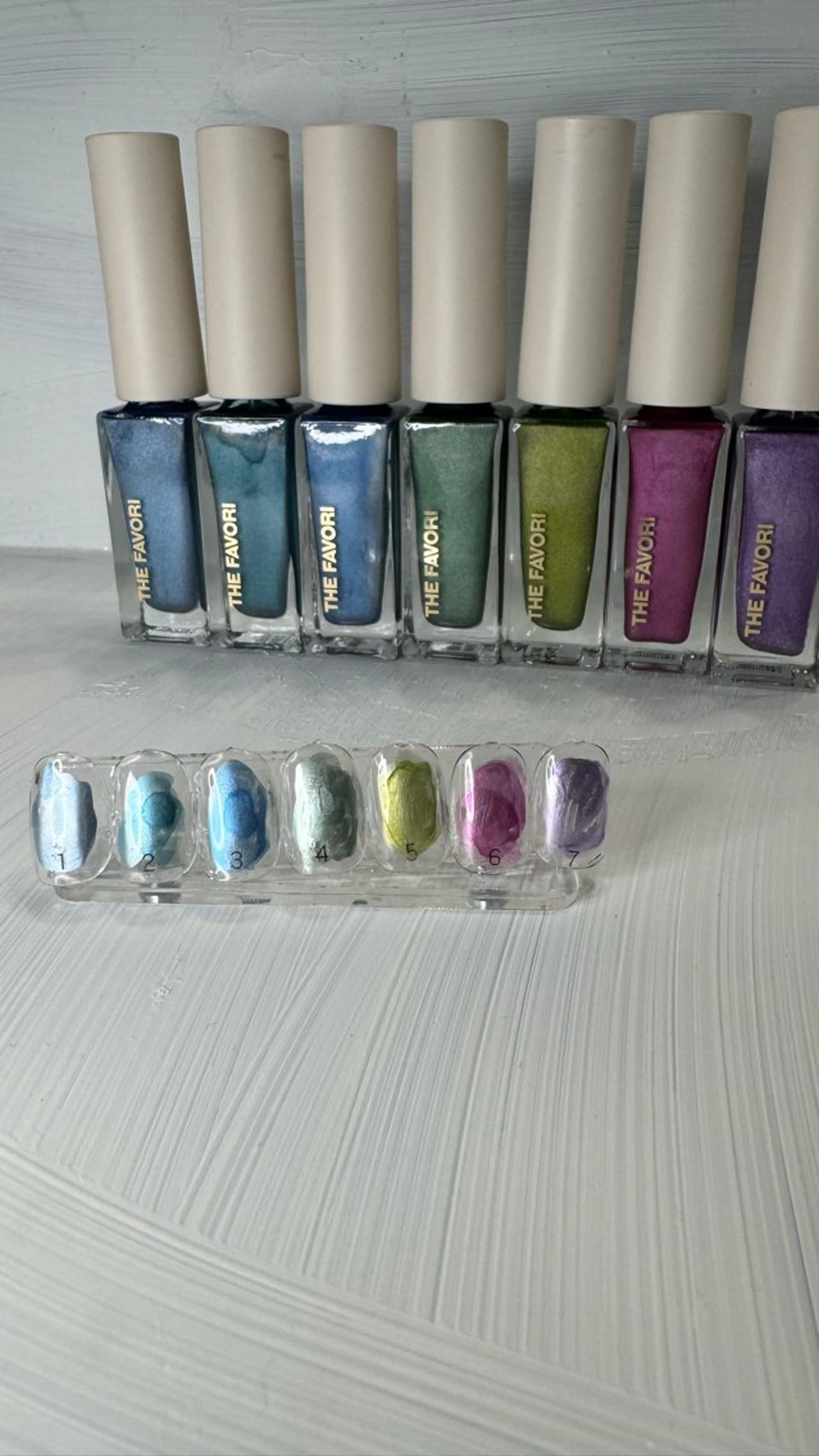 ネイル VOLLMOND nailのネイルデザイン