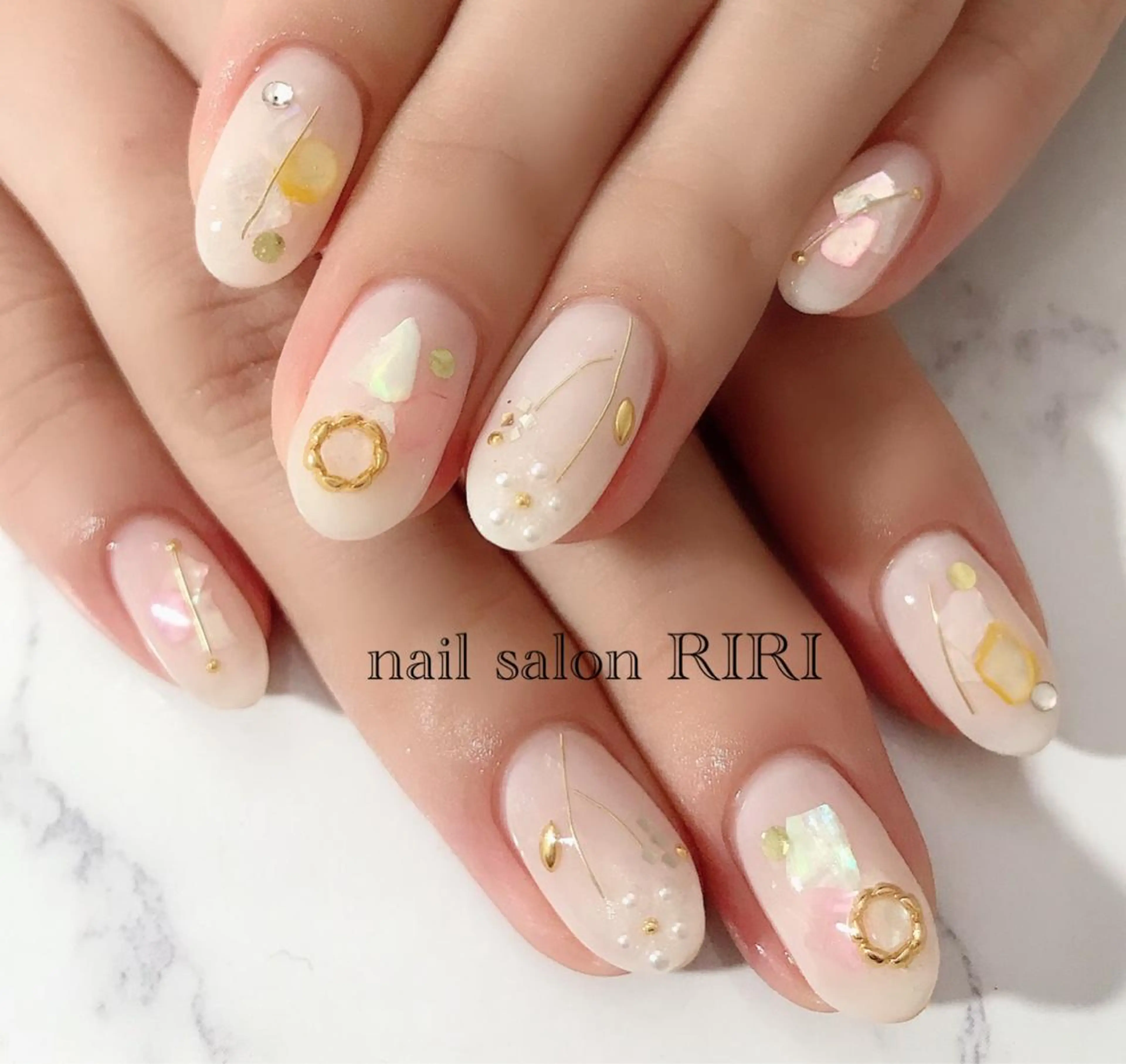 ネイル フラワーネイル RIRI リリのネイルデザイン