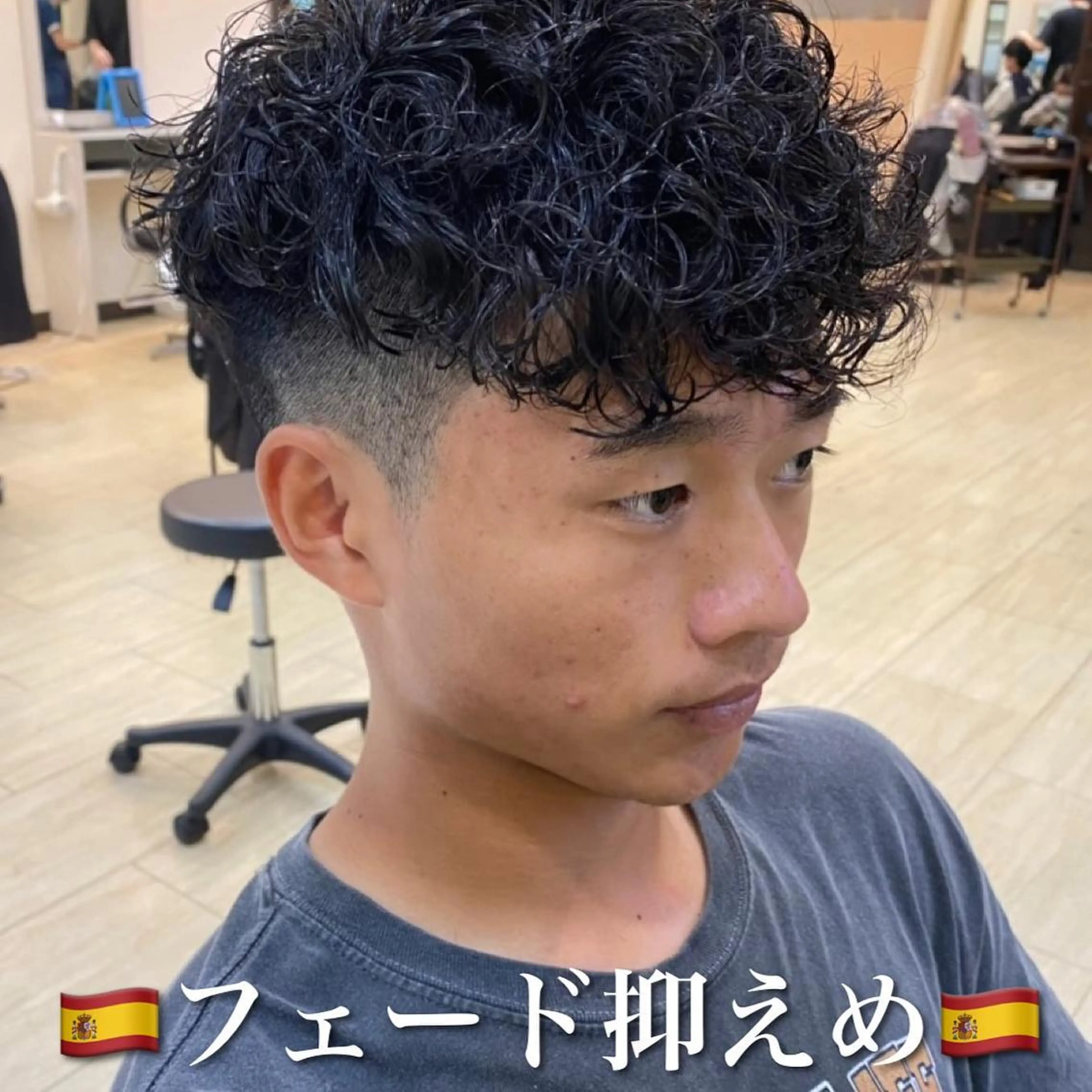 パーマ メンズ フェードカット メンズパーマ プードルパーマ メンズツイストパーマ ツイストスパイラルパーマ 年間2000名担当◎ パーマ職人/仲原佑樹のヘアスタイル