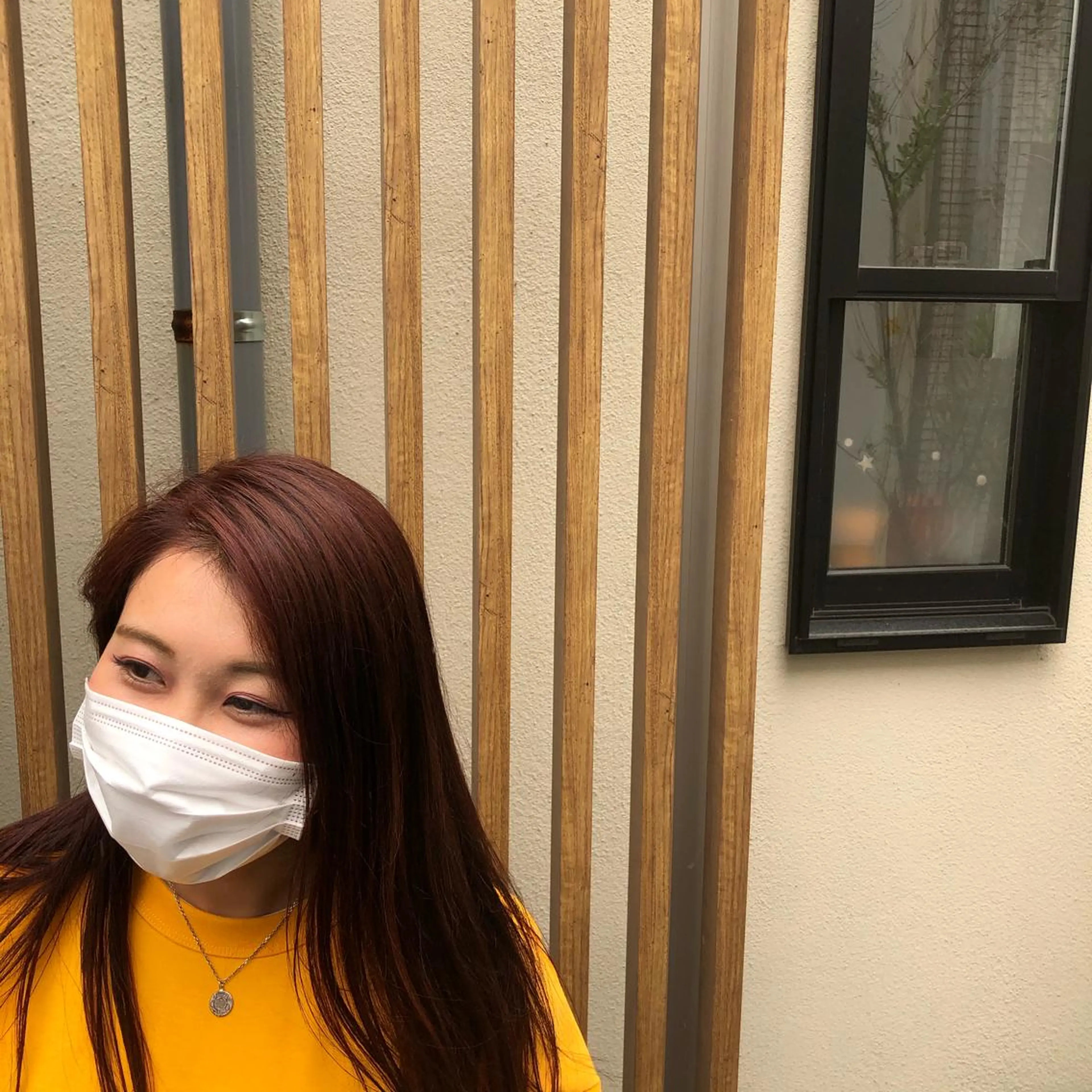 セミロング カラー ツイストスパイラル 成林康平のヘアスタイル