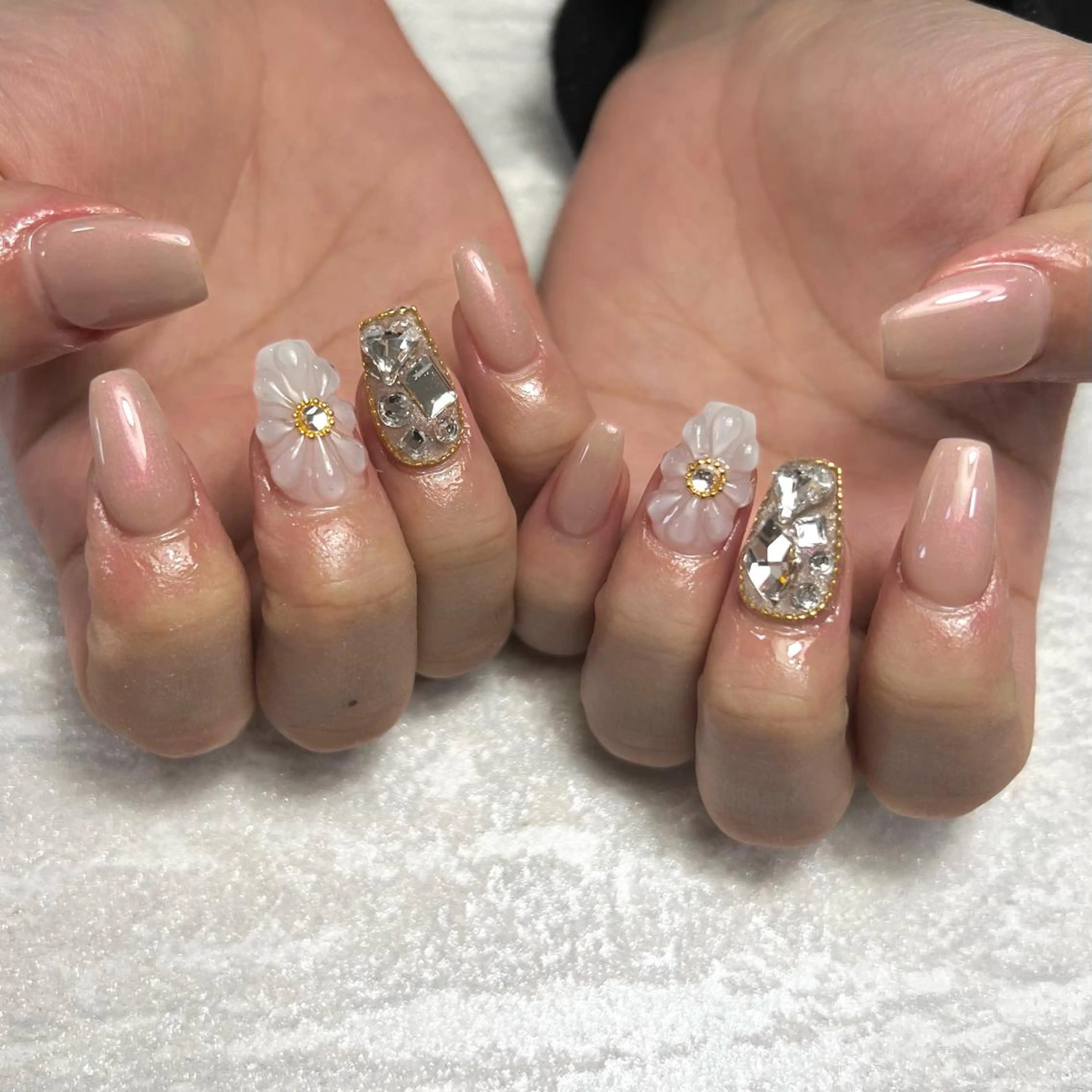 ネイル NAIL303所属・NAIL303 🛼 SHIORIのネイルデザイン