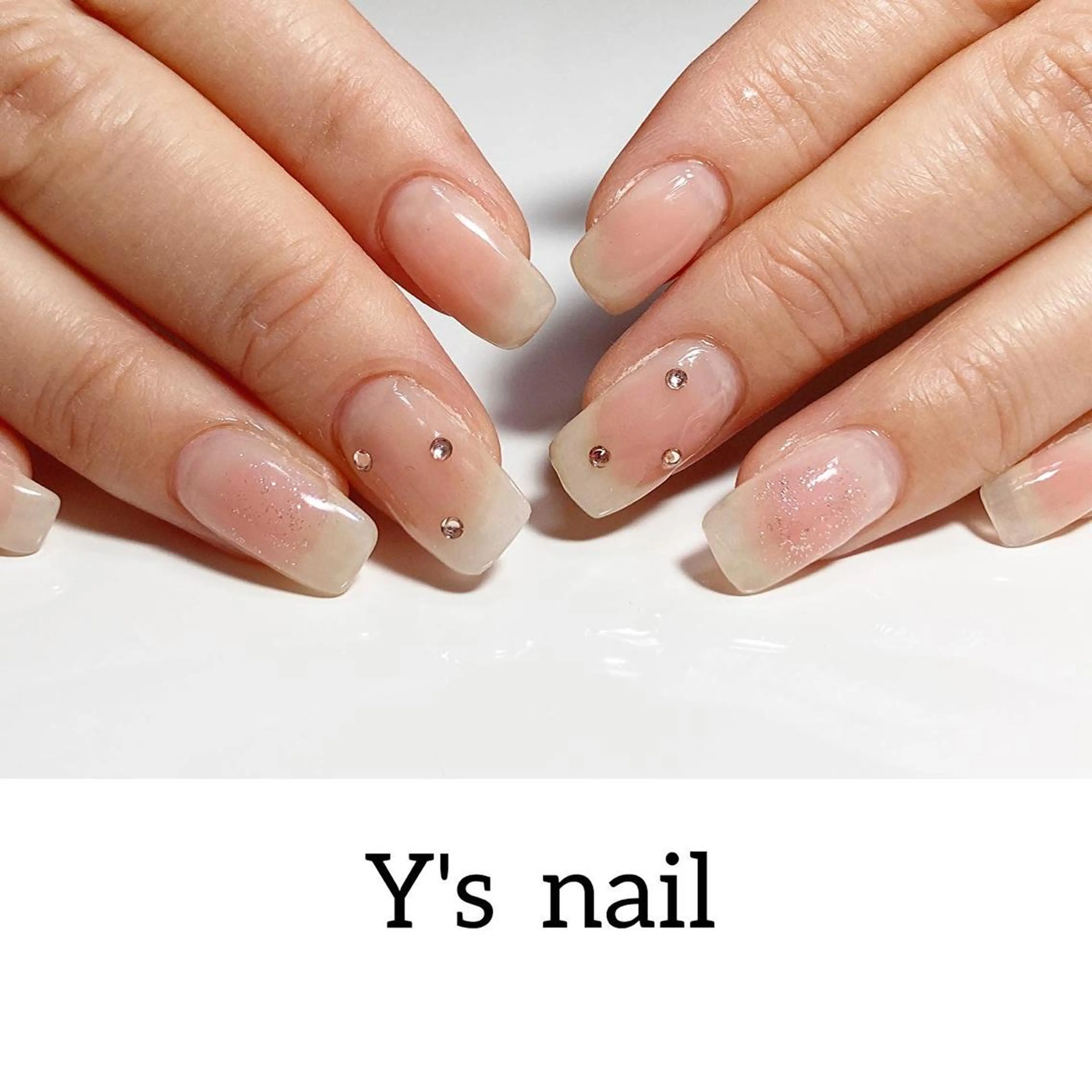 ネイル 手書きが得意🖌️ Y’s  nailのネイルデザイン