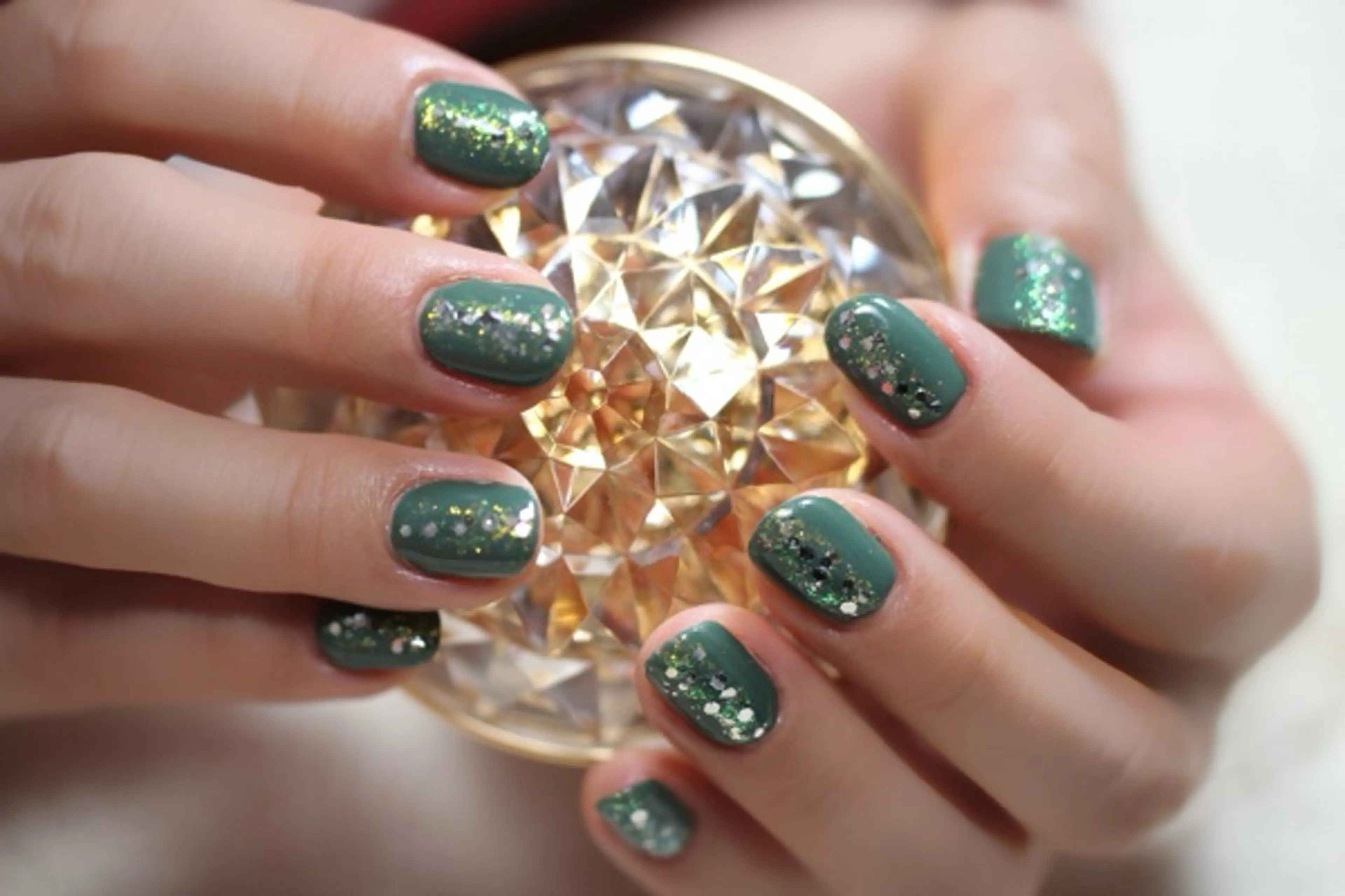 ネイル フラッシュネイル ジェルネイル ラメ(グリッター) しみ えんのネイルデザイン